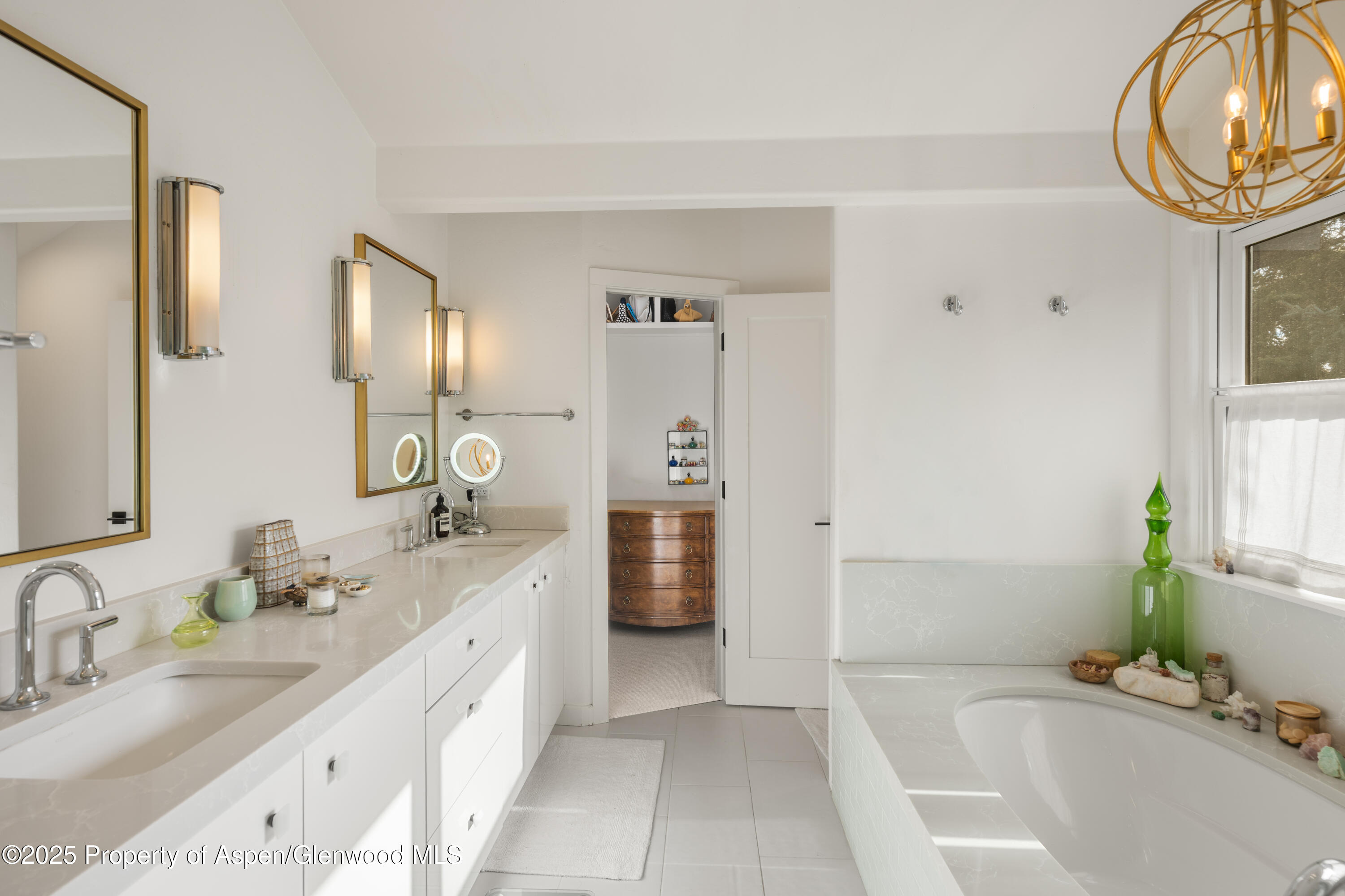 1018 Lauren Lane Property Photo 15