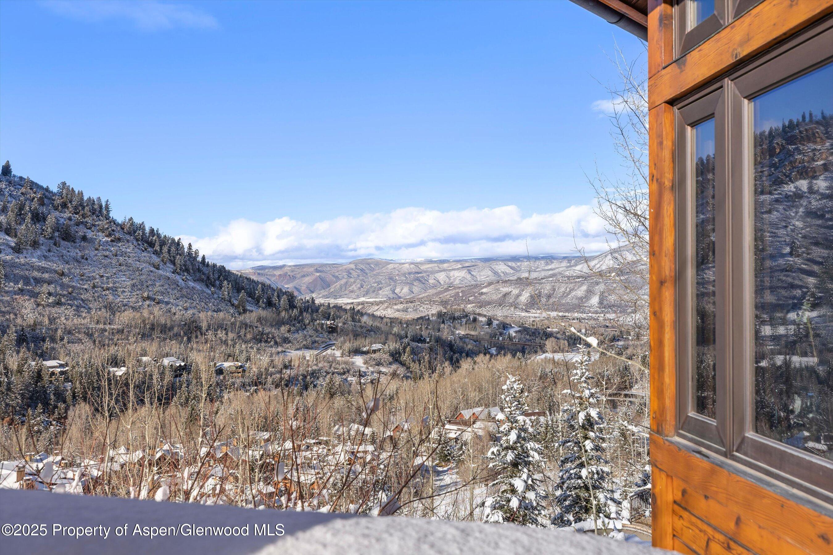 472 Thunderbowl Lane Property Photo 25