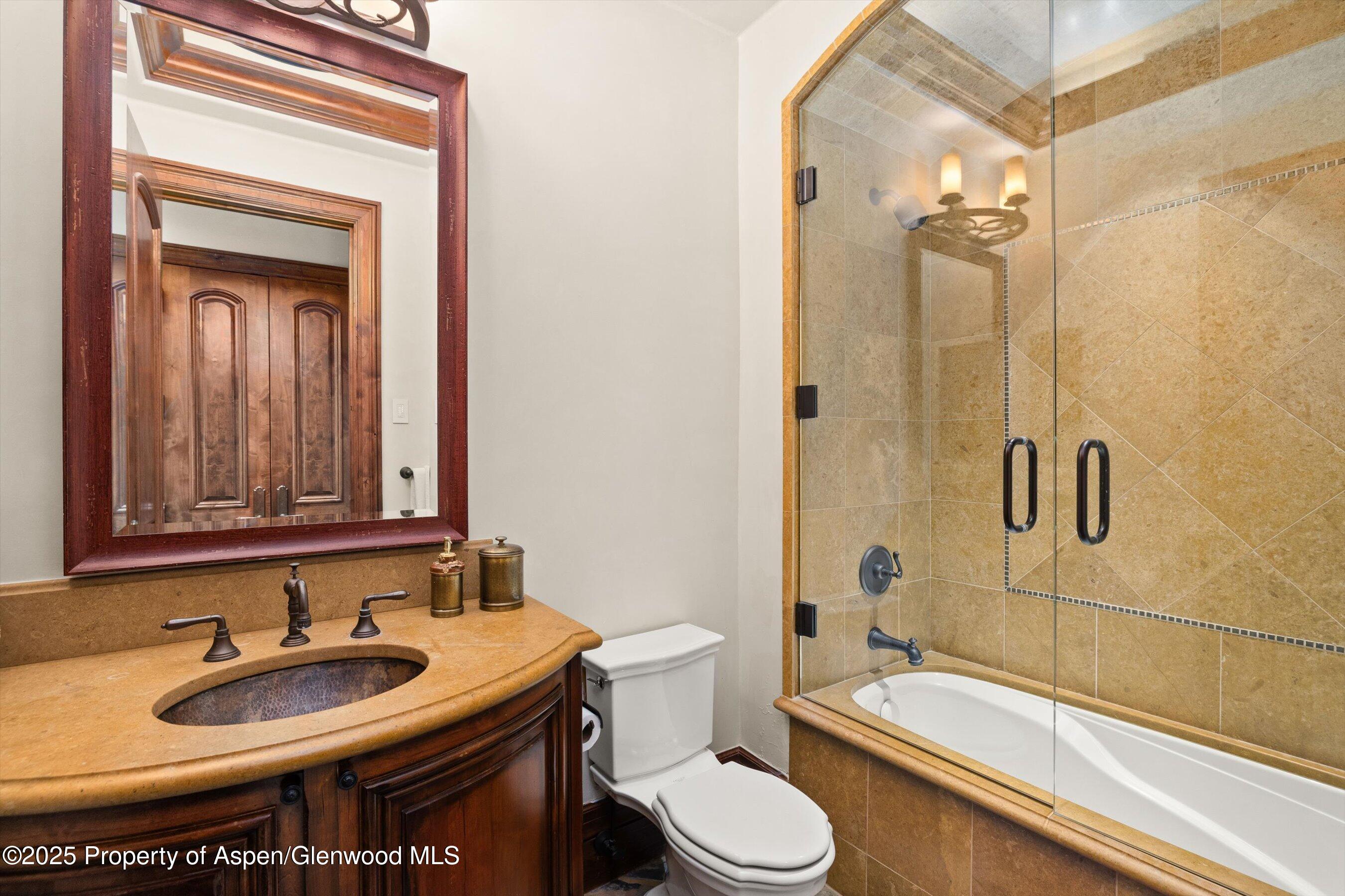 472 Thunderbowl Lane Property Photo 43