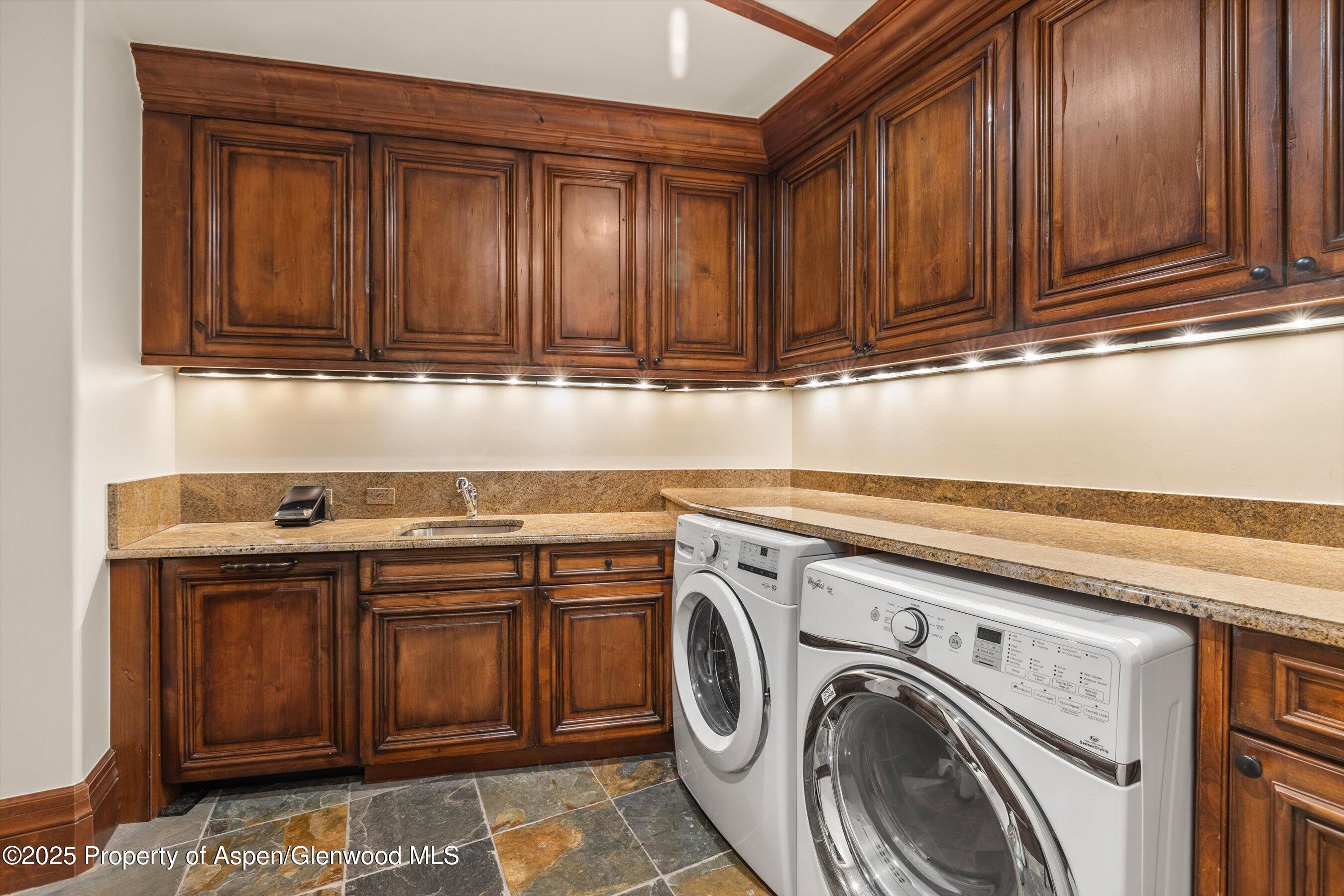 472 Thunderbowl Lane Property Photo 46