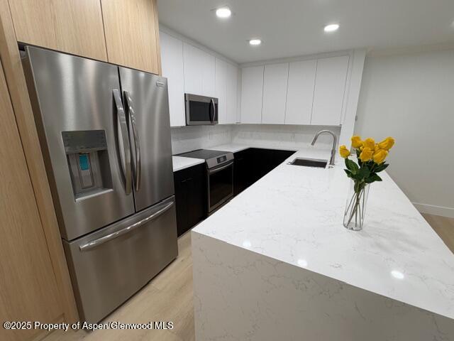 910 W Hallam Street 12 Property Photo 4