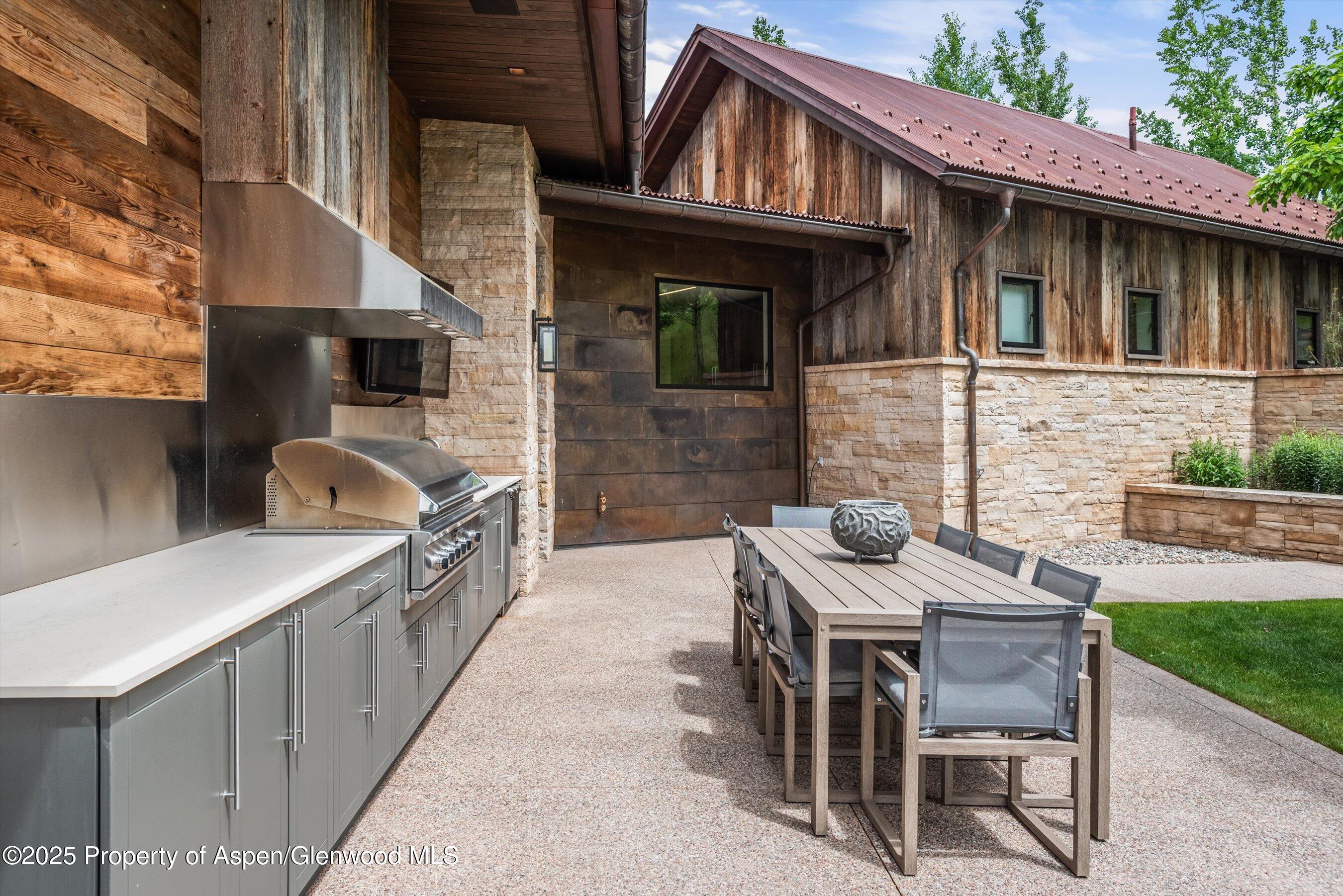 31 E Bourg Trail Property Photo 45