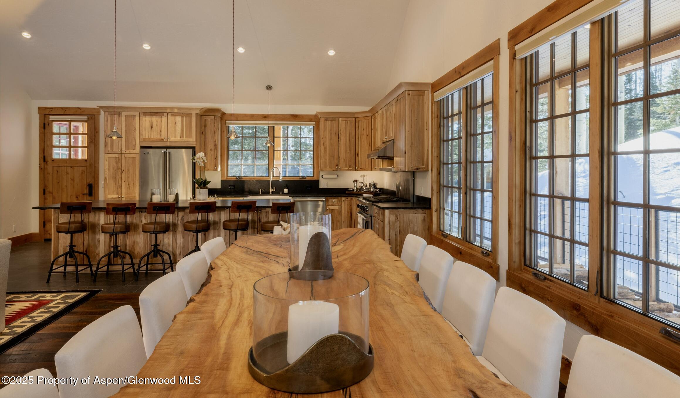 4901 Cimarron Mountain Road Property Photo 9