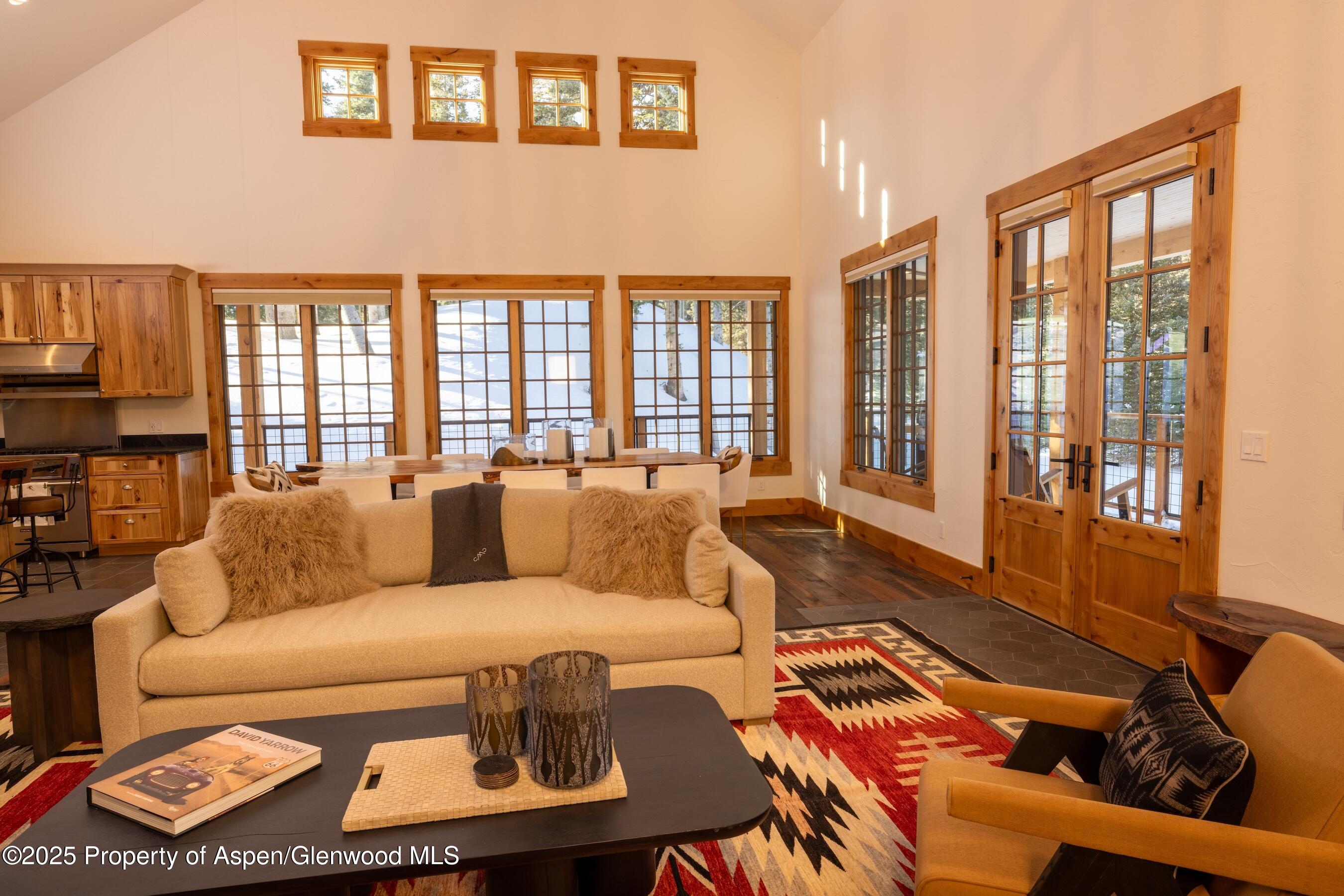 4901 Cimarron Mountain Road Property Photo 10