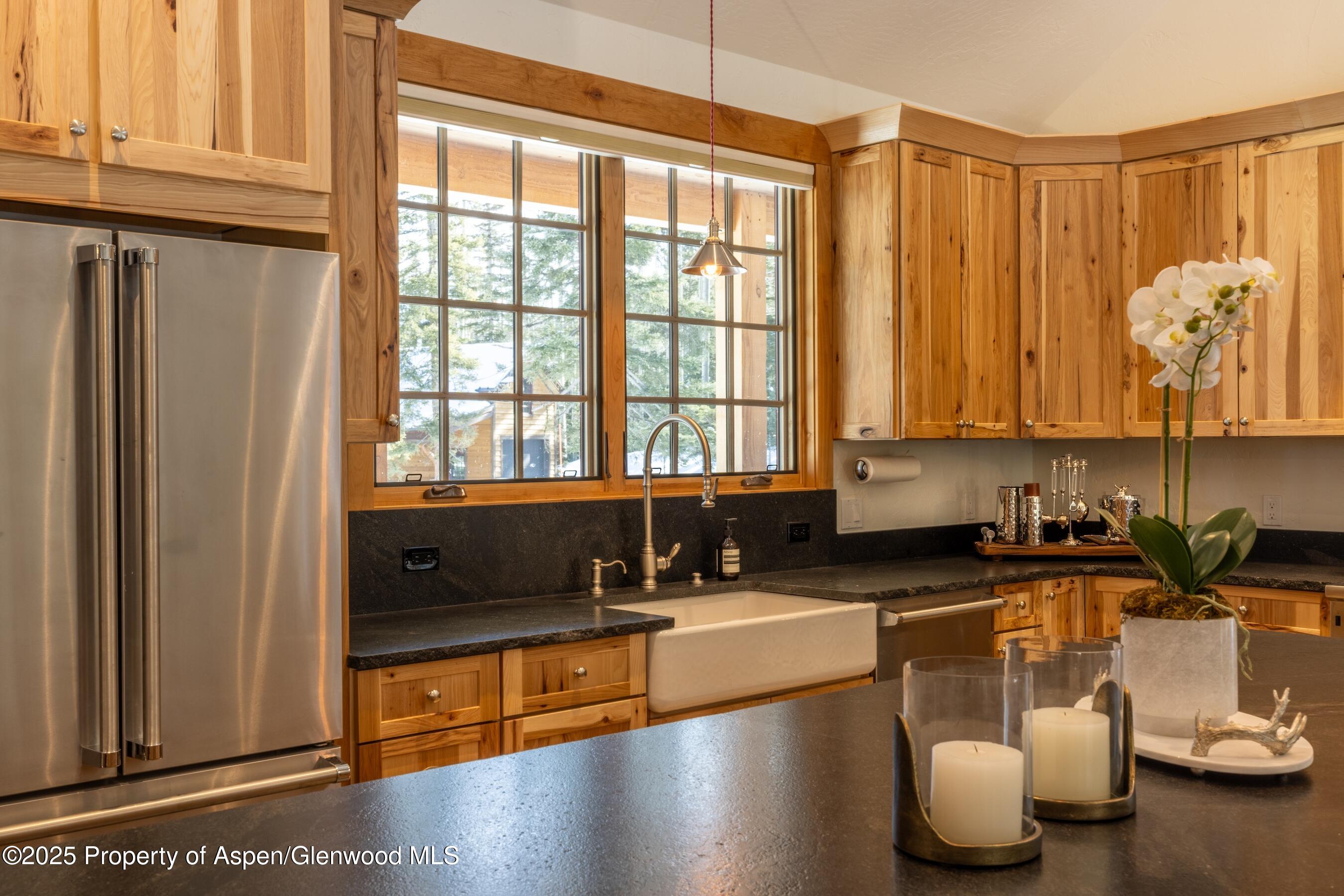 4901 Cimarron Mountain Road Property Photo 11