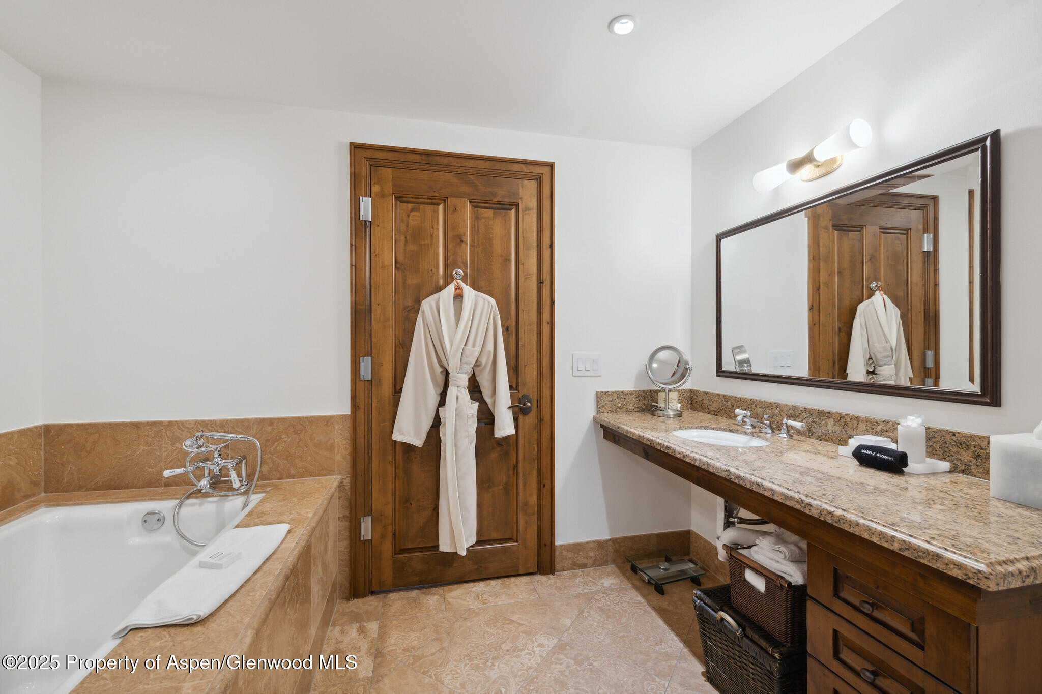 415 E Dean St, #35 Property Photo 19
