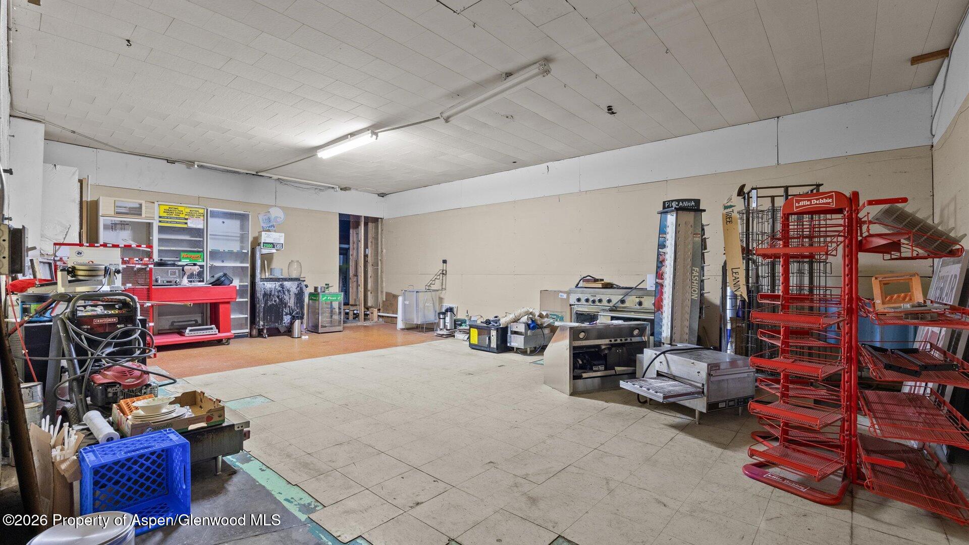 180 W Bridge Street Property Photo 25