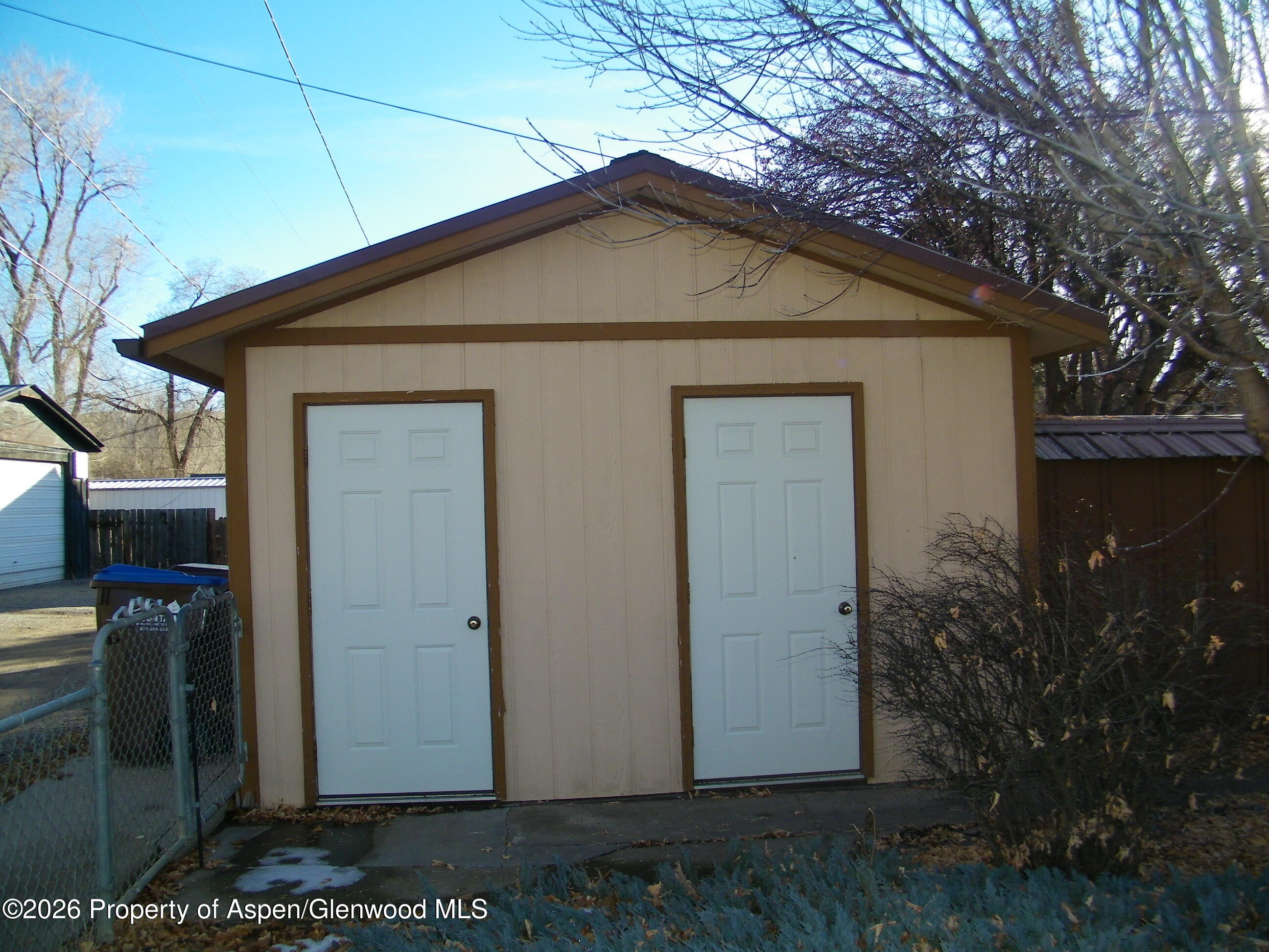 758 Railroad Avenue Property Photo 8