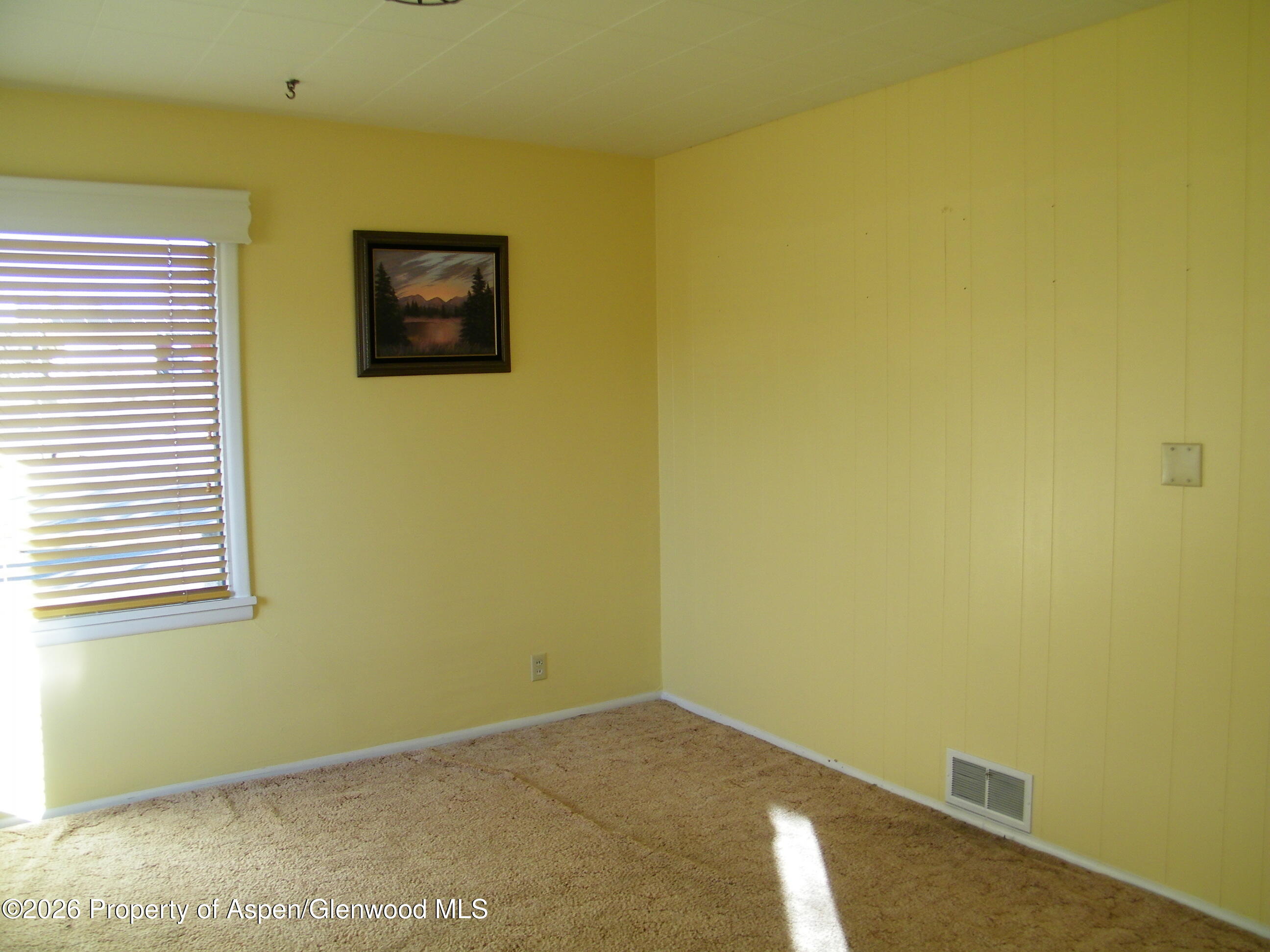 758 Railroad Avenue Property Photo 11