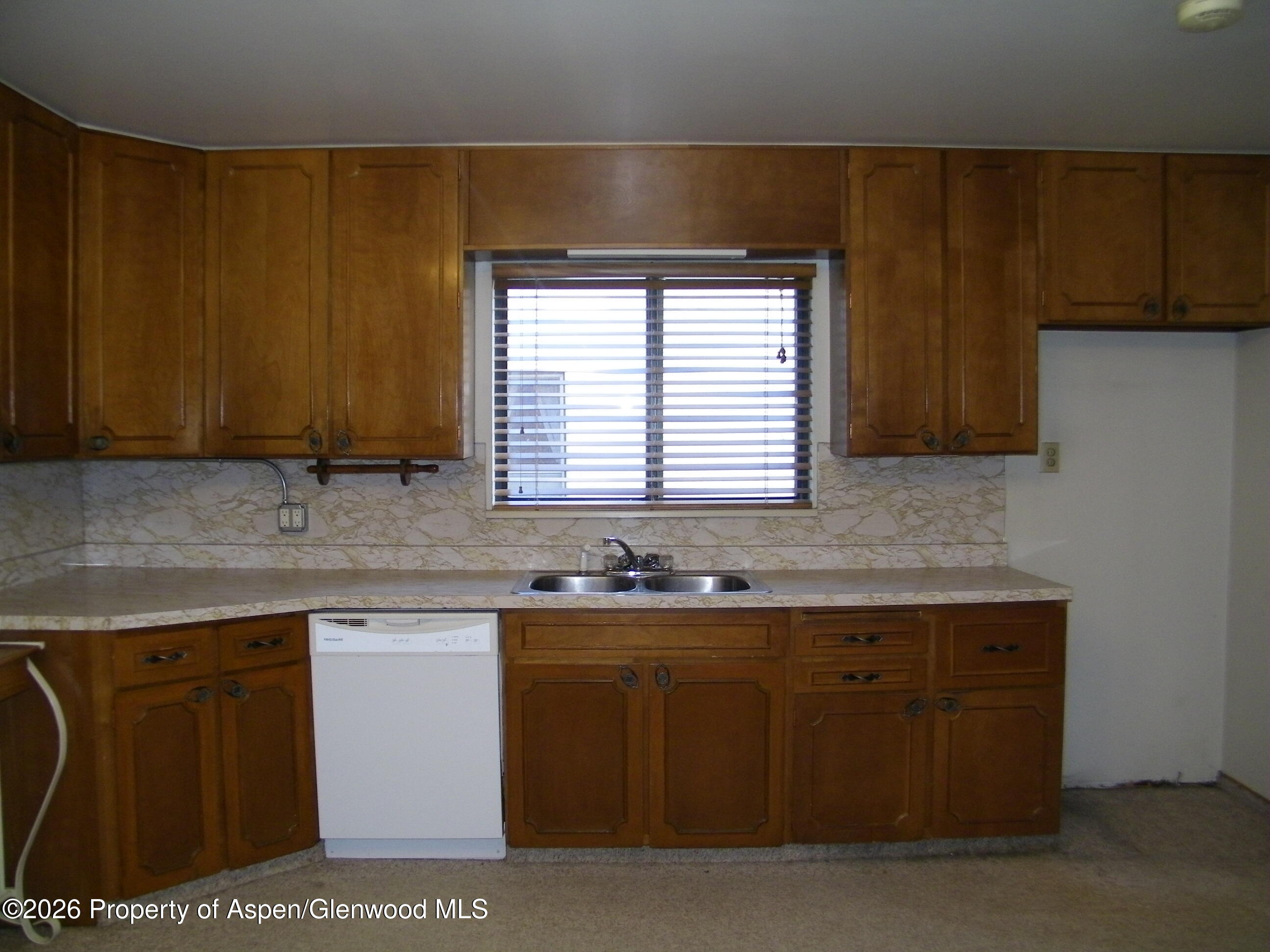 758 Railroad Avenue Property Photo 15
