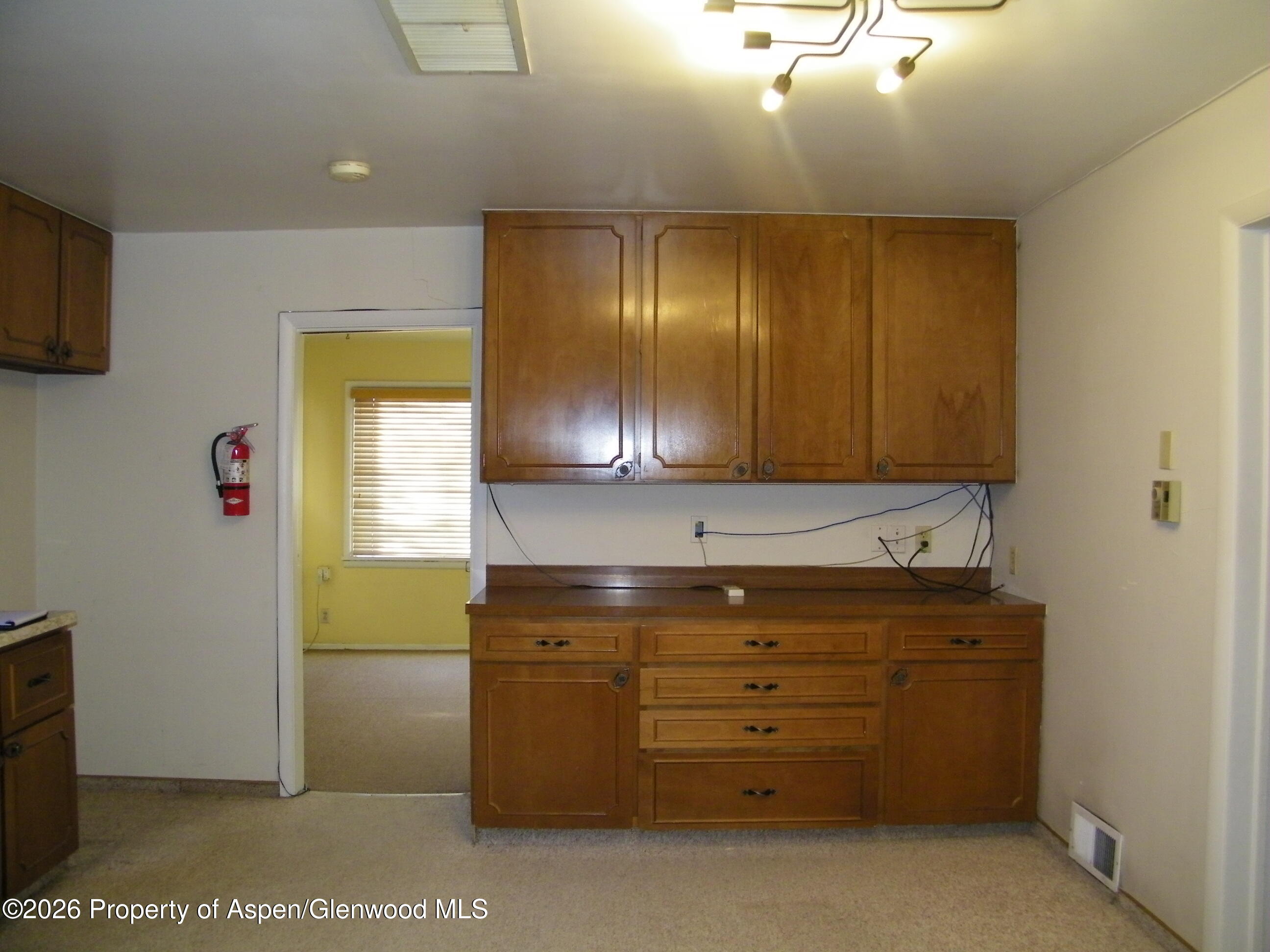 758 Railroad Avenue Property Photo 16