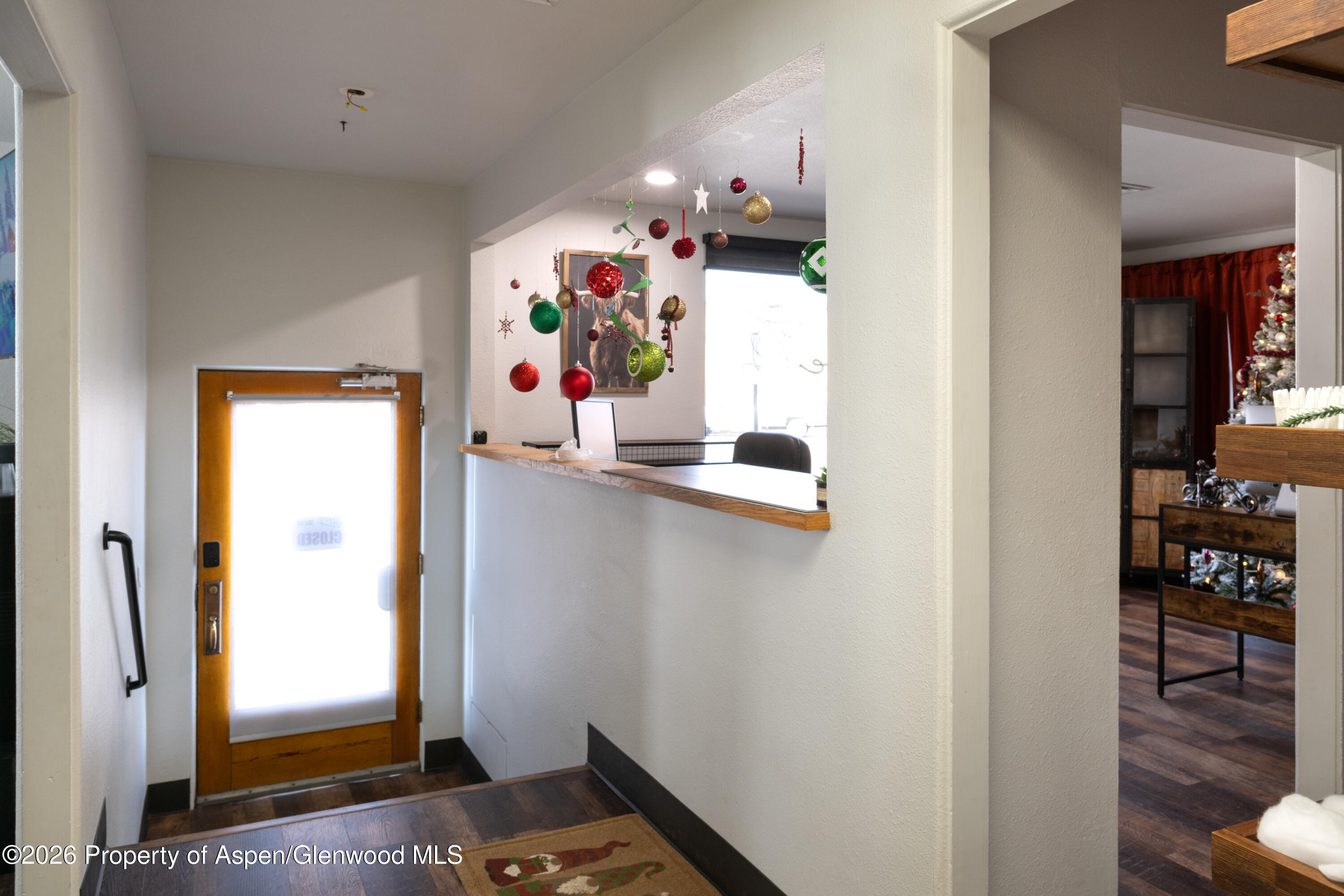 220 East Avenue Property Photo 4