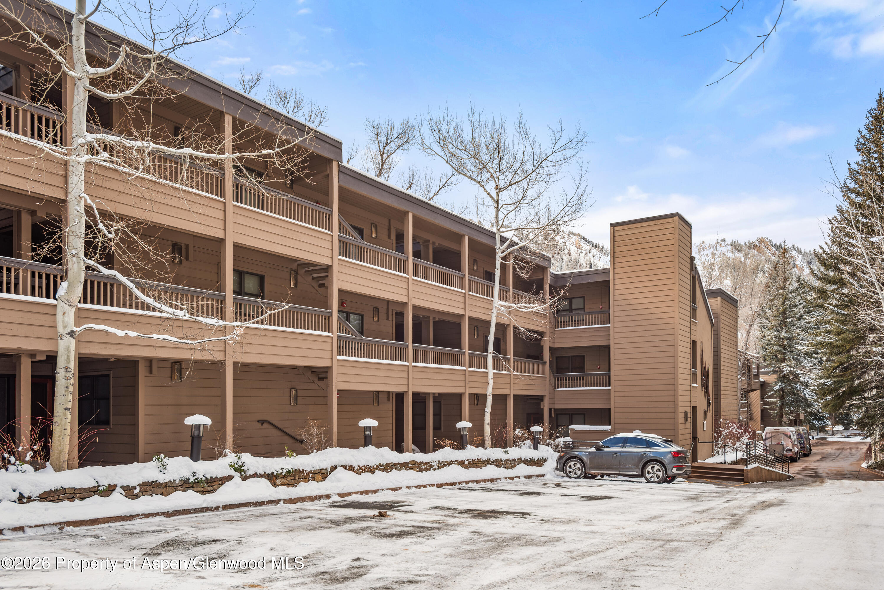 610 S West End Street D103 Property Photo 14