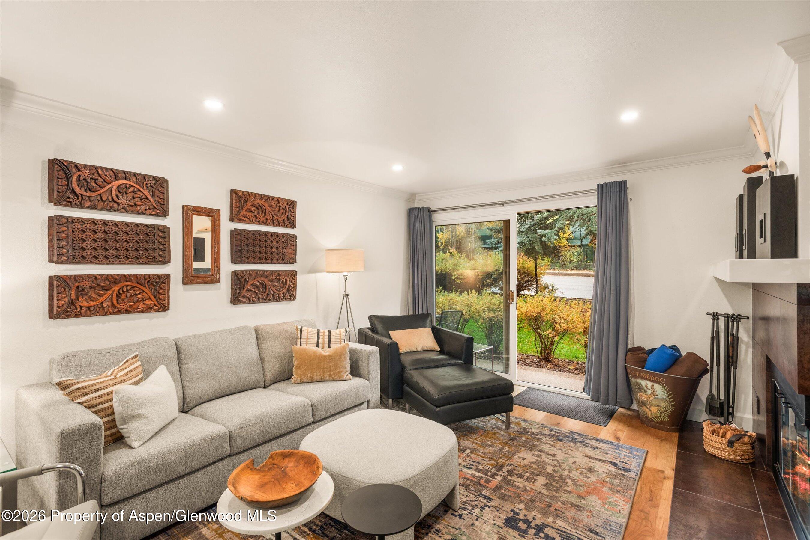 205 E Durant Avenue 1-B Property Photo 1