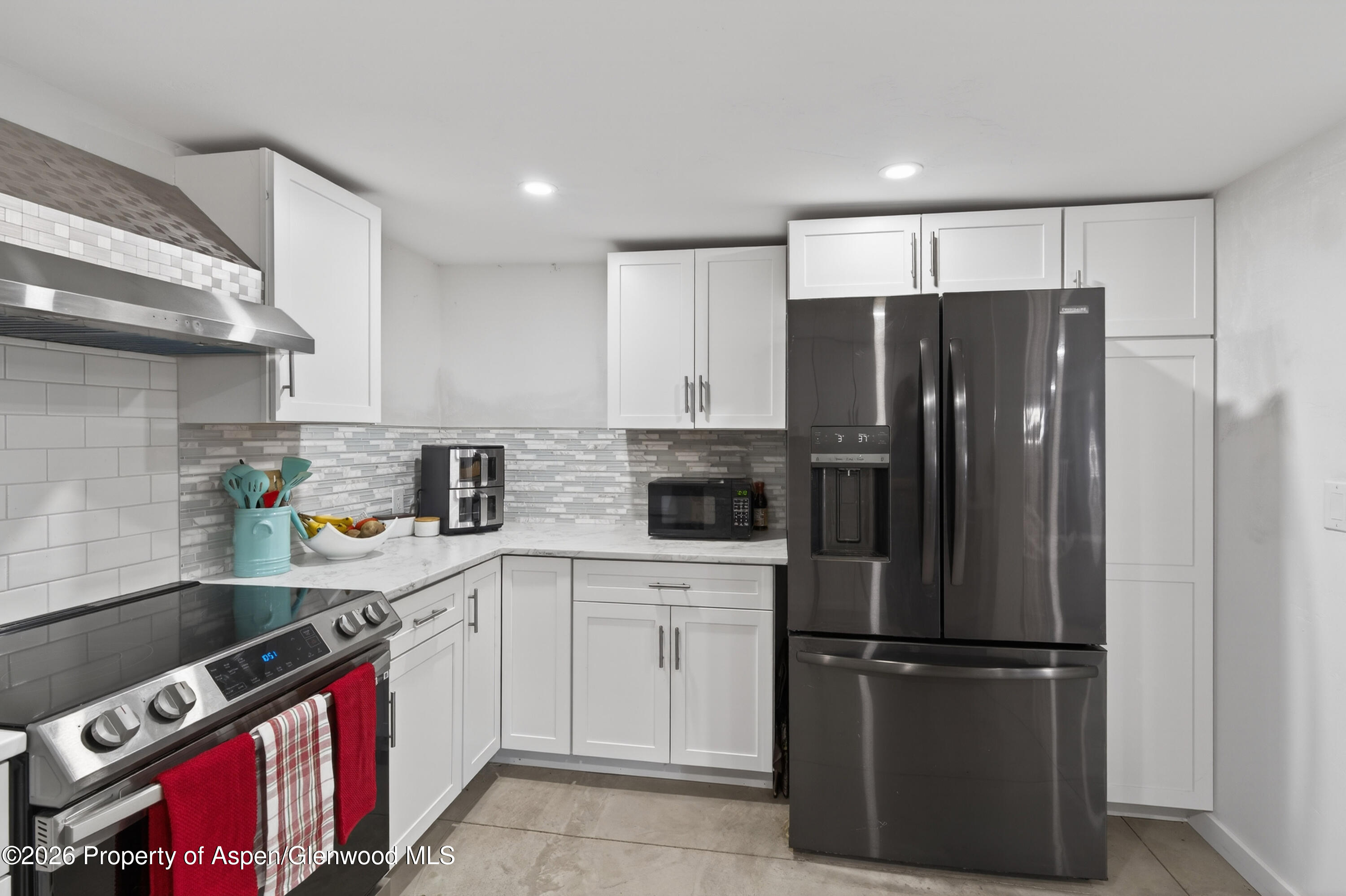 716 Minter Avenue Property Photo 45