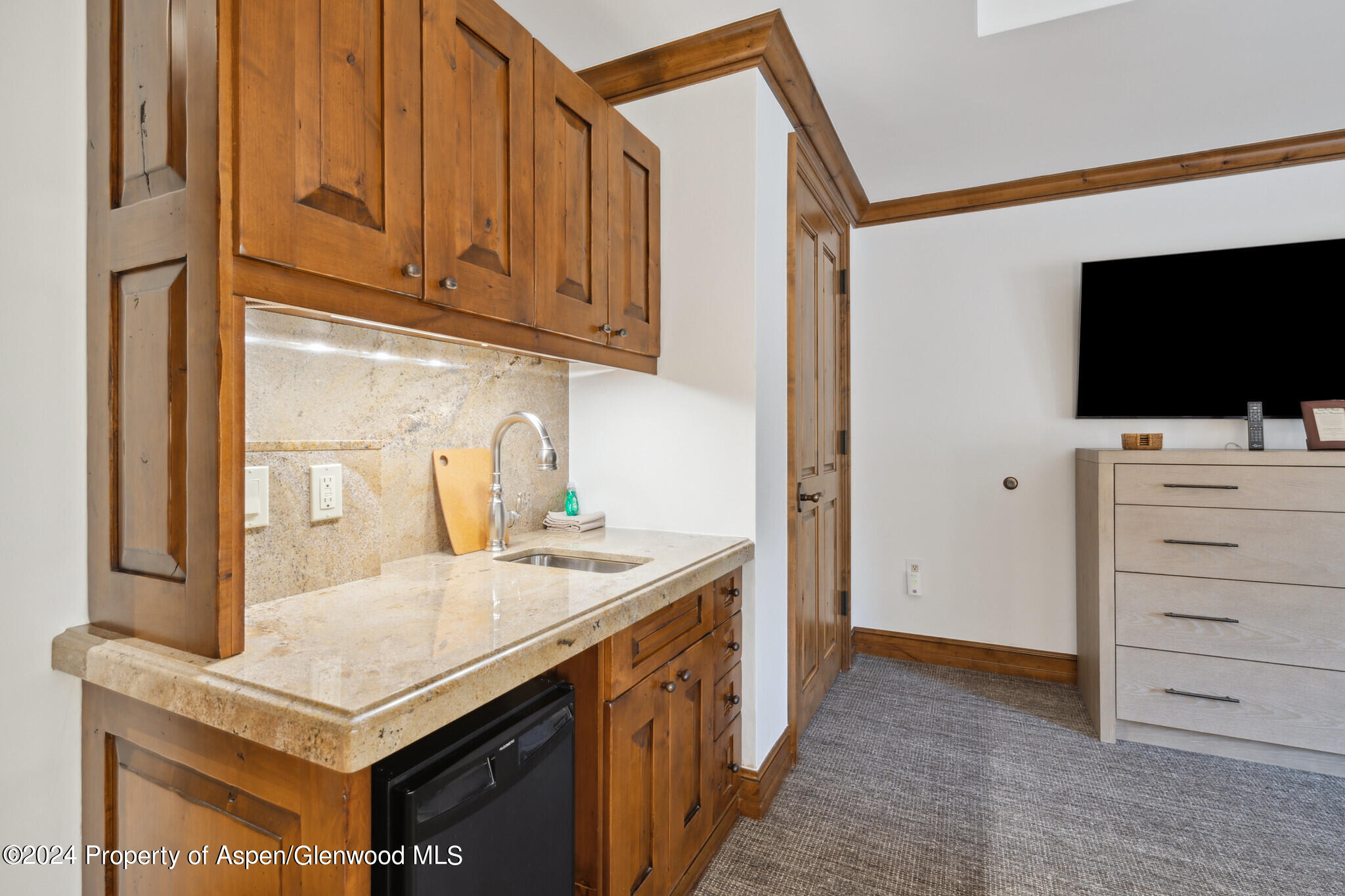 415 E Dean St., Unit 22 Property Photo 20