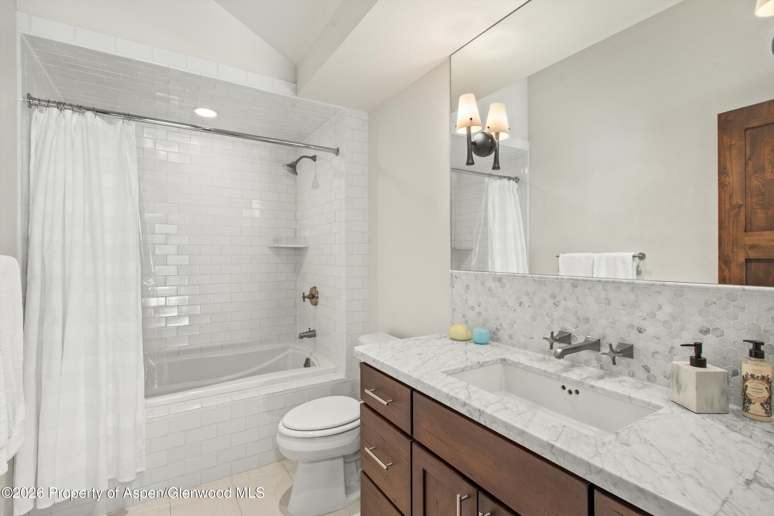 91 Schooner Lane Property Photo 7