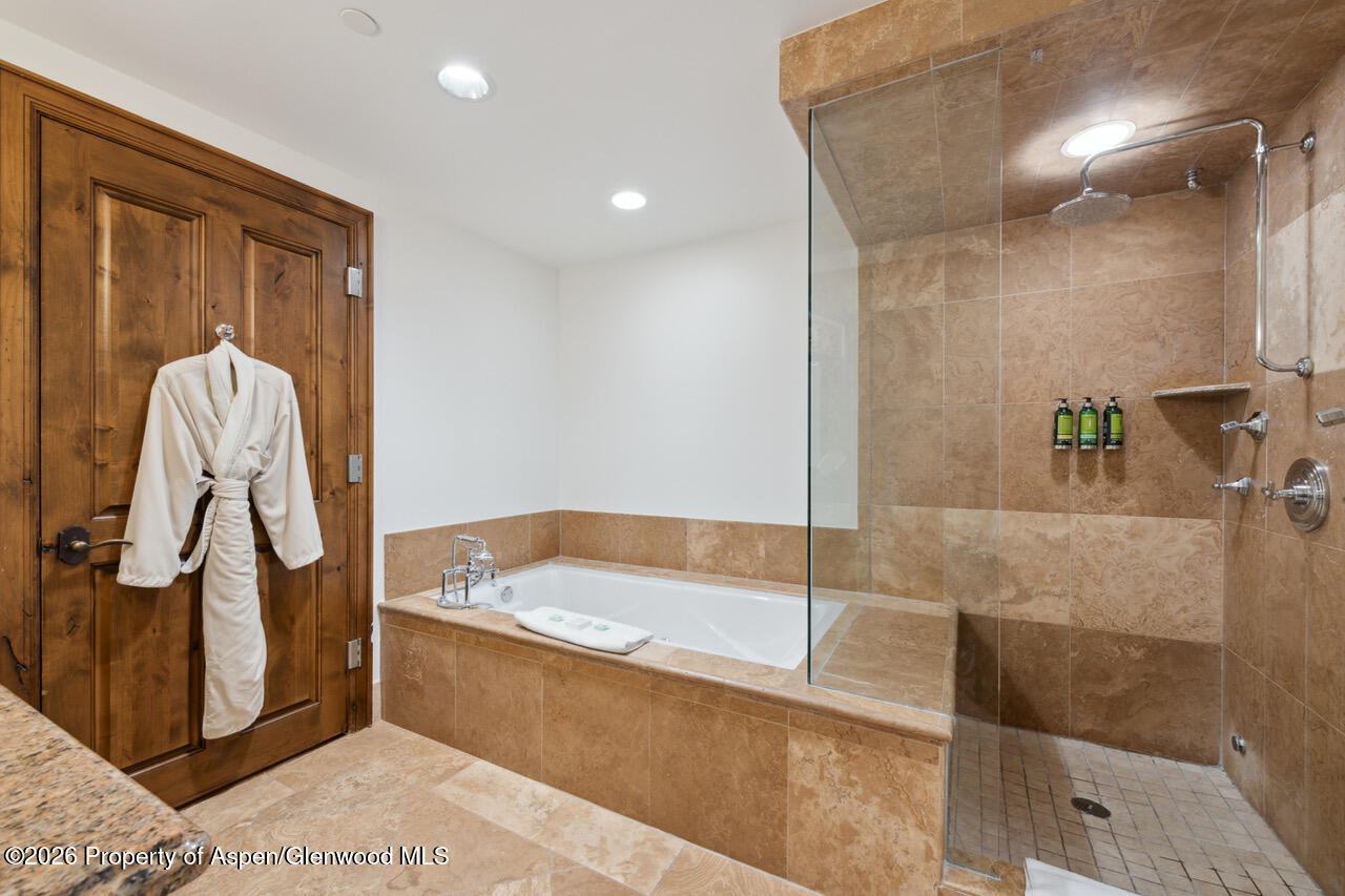 415 E Dean St., Unit 33 Property Photo 25