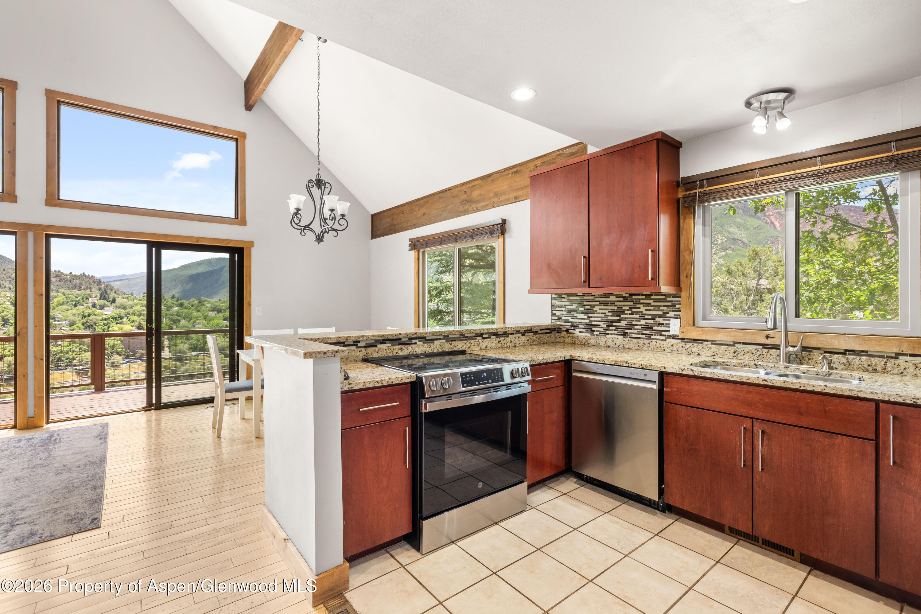 514 Echo Street Property Photo 10