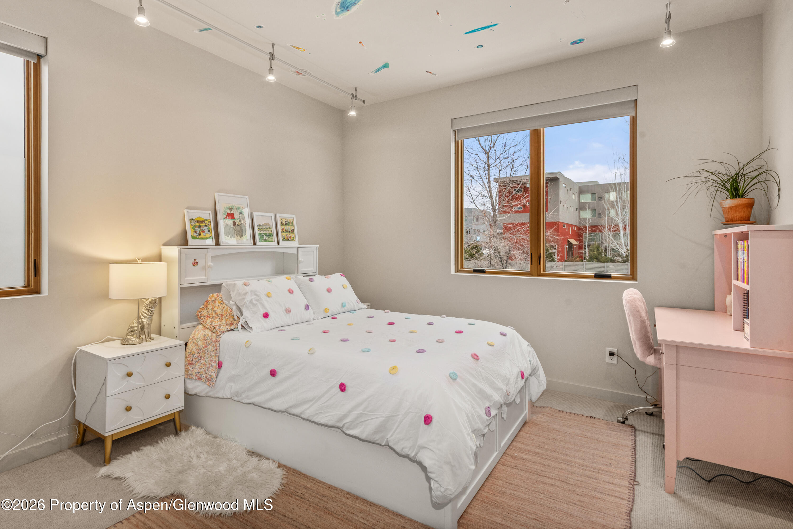 113 Valley Court Property Photo 23