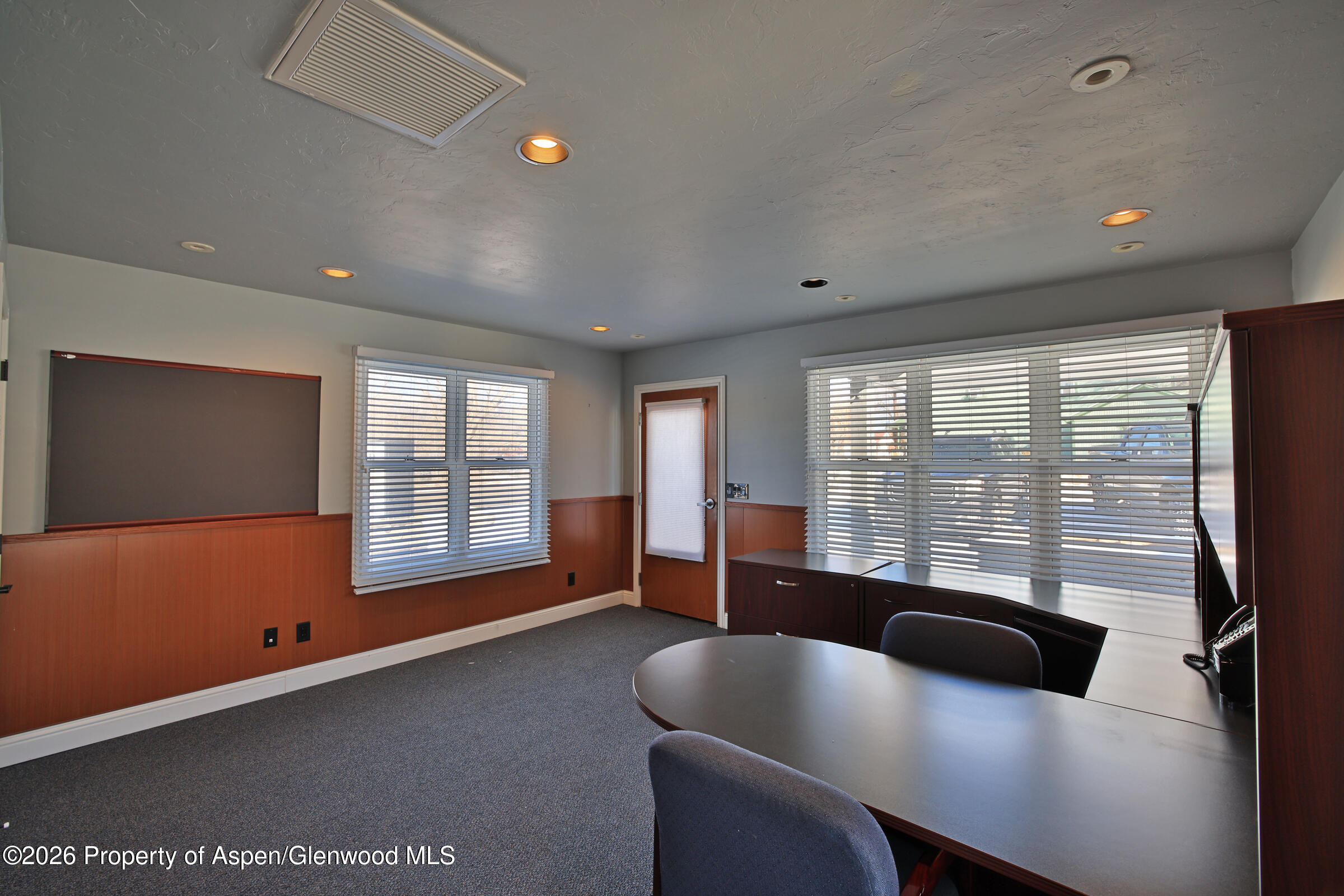15739 Pearl Street Property Photo 6