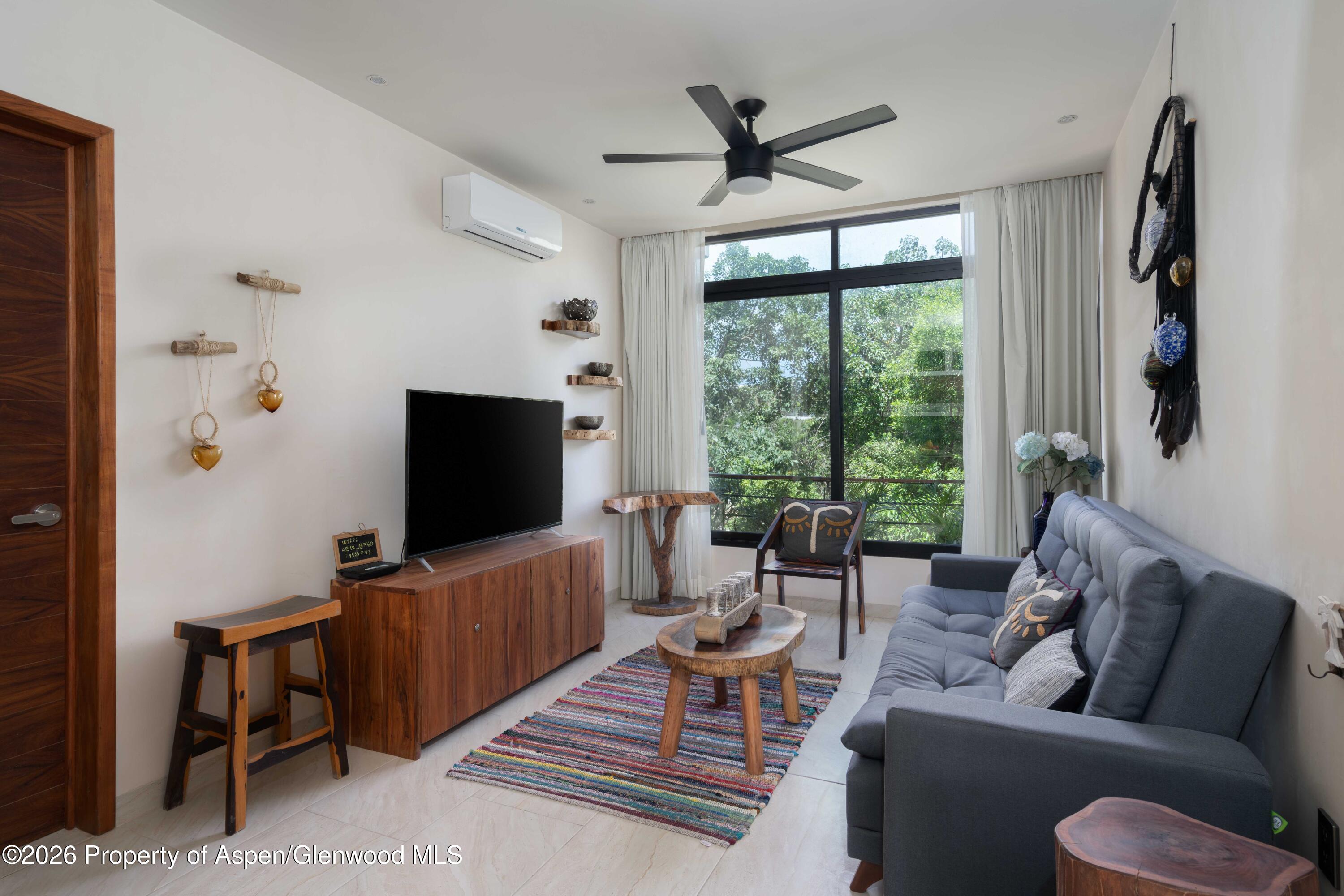 0002 C. 3 Sur Ph3 Property Photo 14