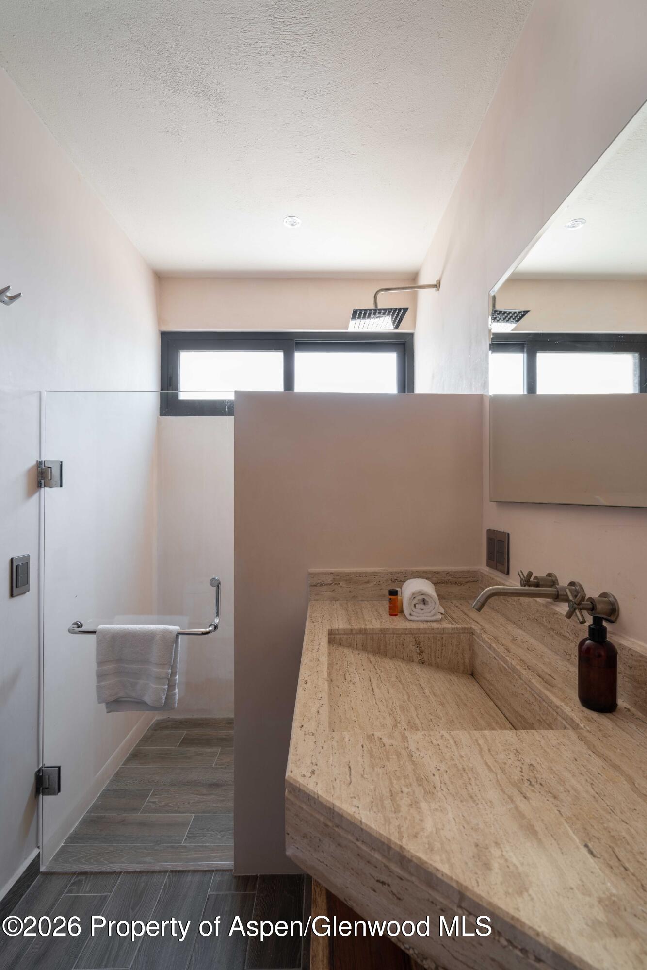 0002 C. 3 Sur Ph3 Property Photo 17
