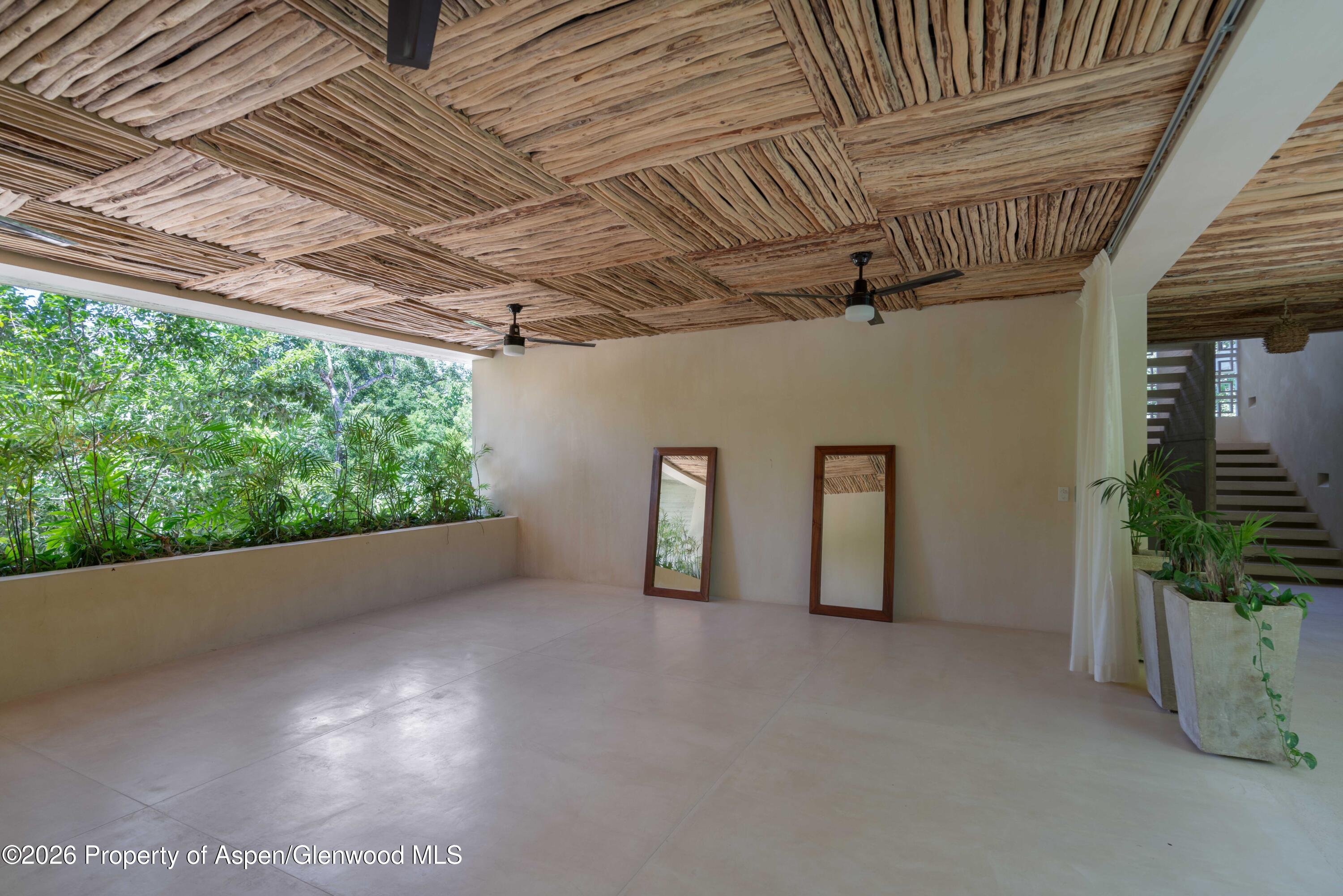 0002 C. 3 Sur Ph3 Property Photo 25