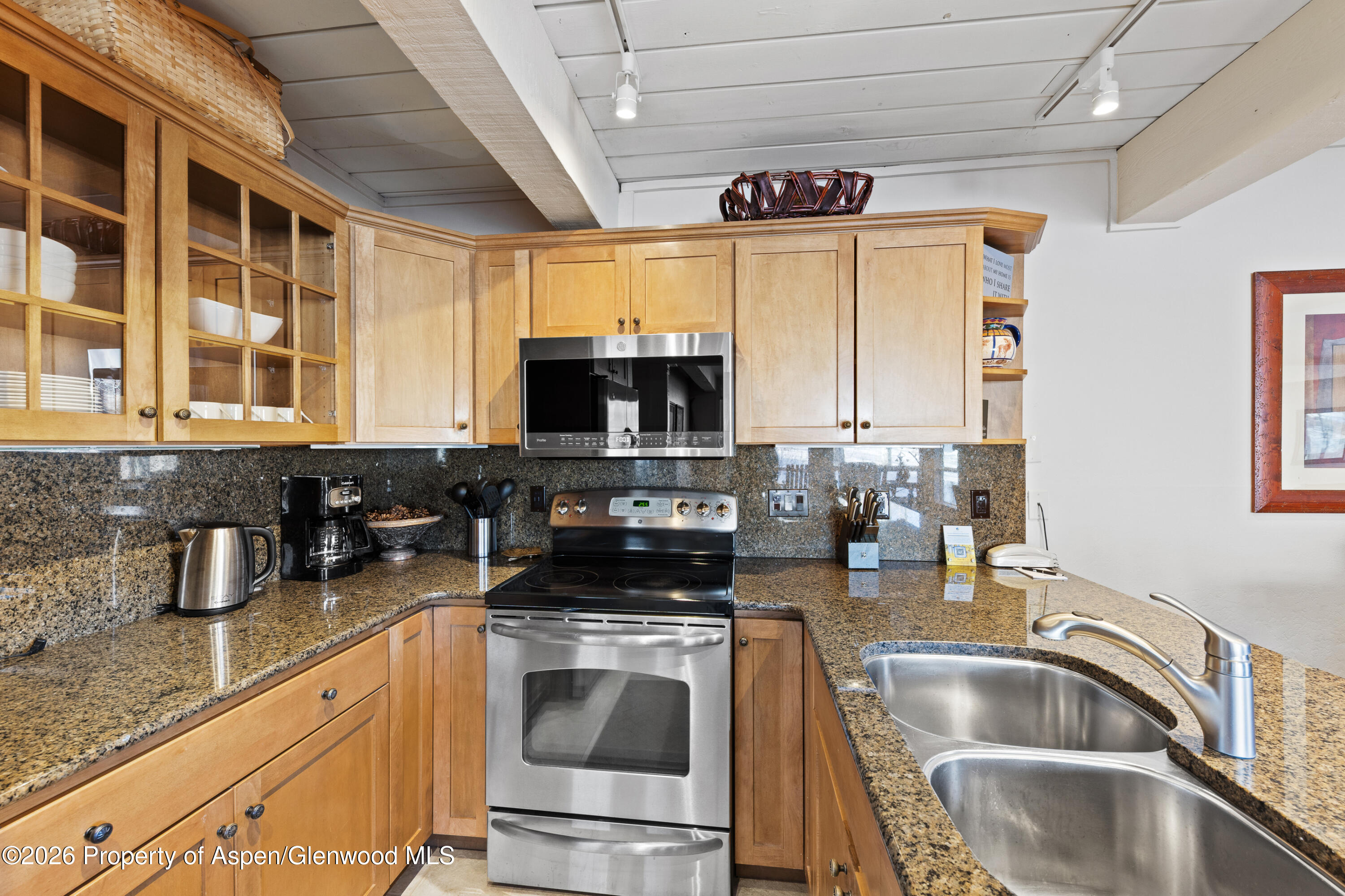 855 Carriage Way Slope 102 Property Photo 15