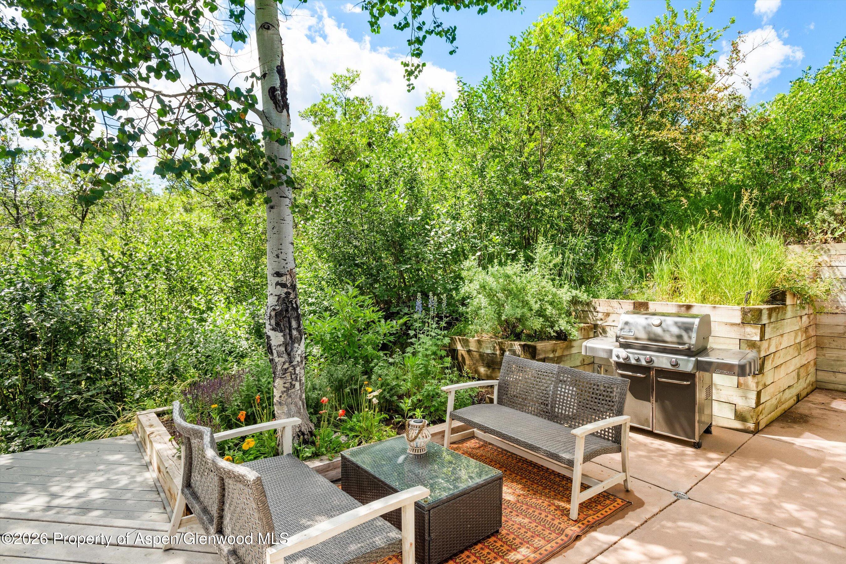 845 Aspen Oak Drive Property Photo 35