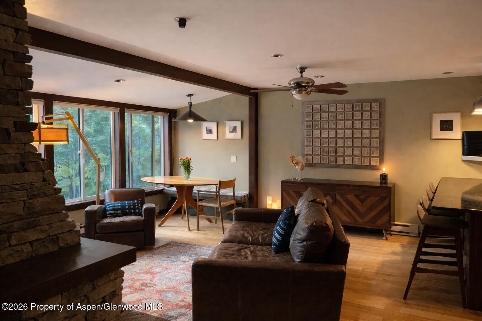 409 Park Circle 2 Property Photo 3