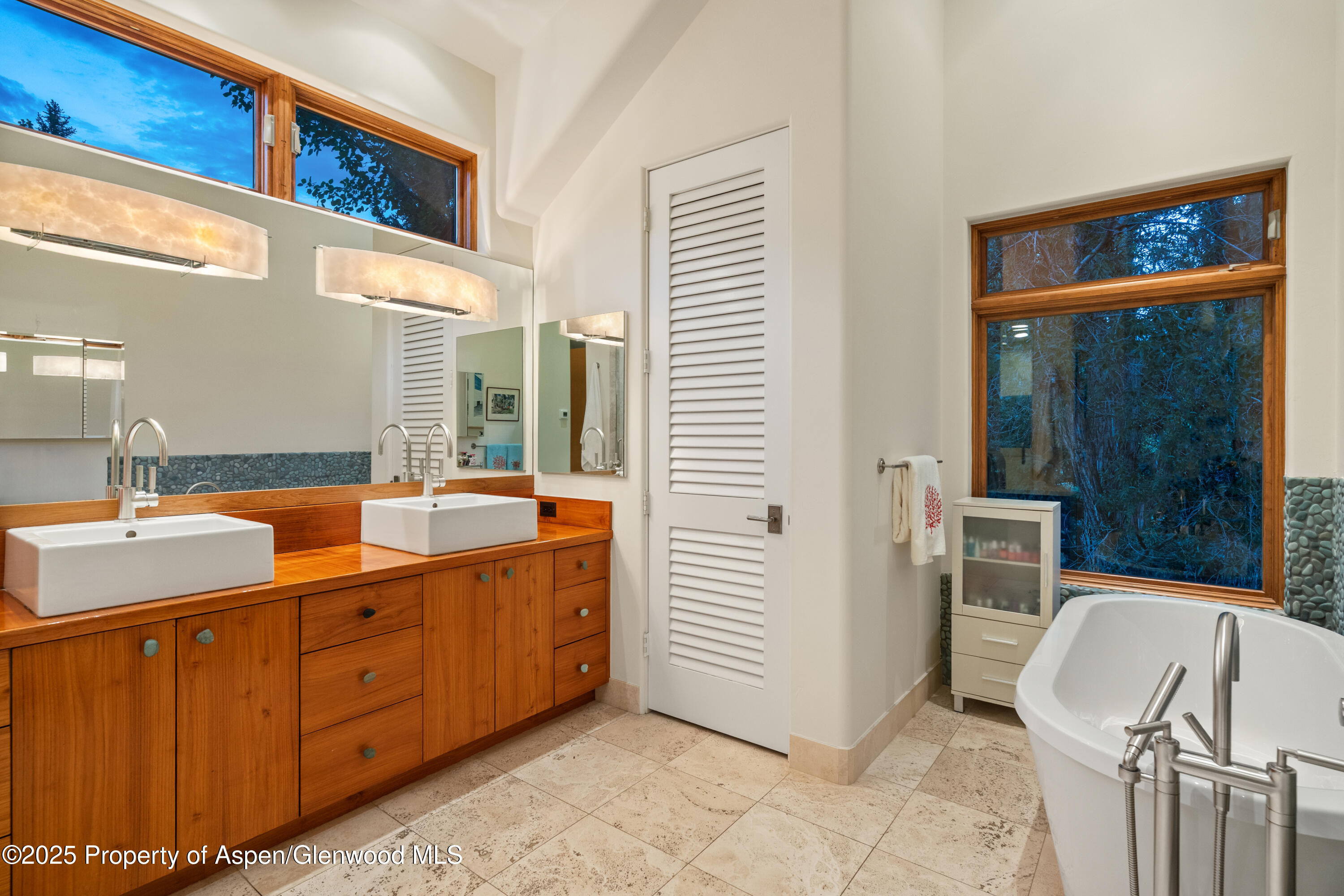 256 Twining Flats Road Property Photo 16