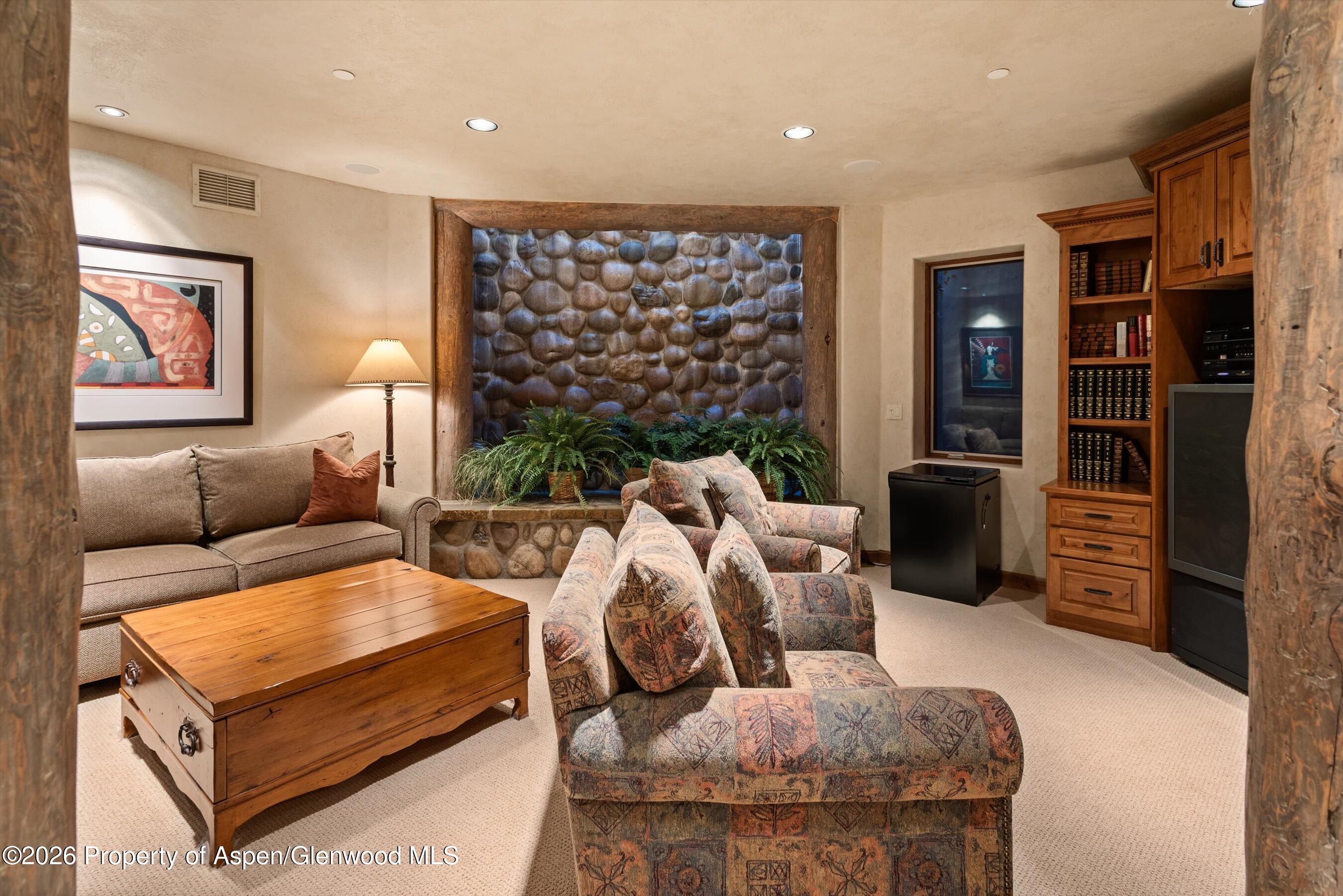 395 Silverlode Drive Property Photo 40
