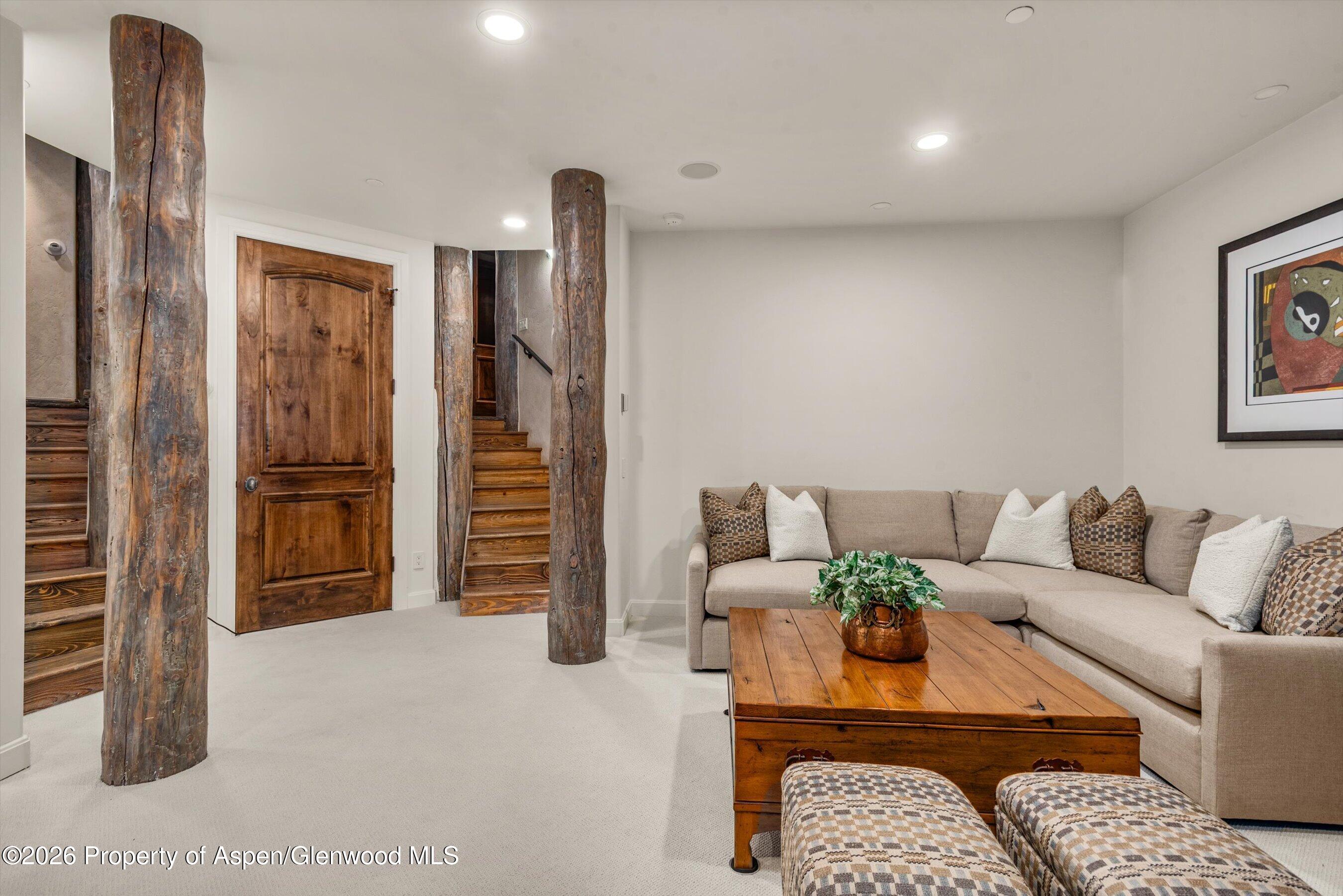 395 Silverlode Drive Property Photo 44