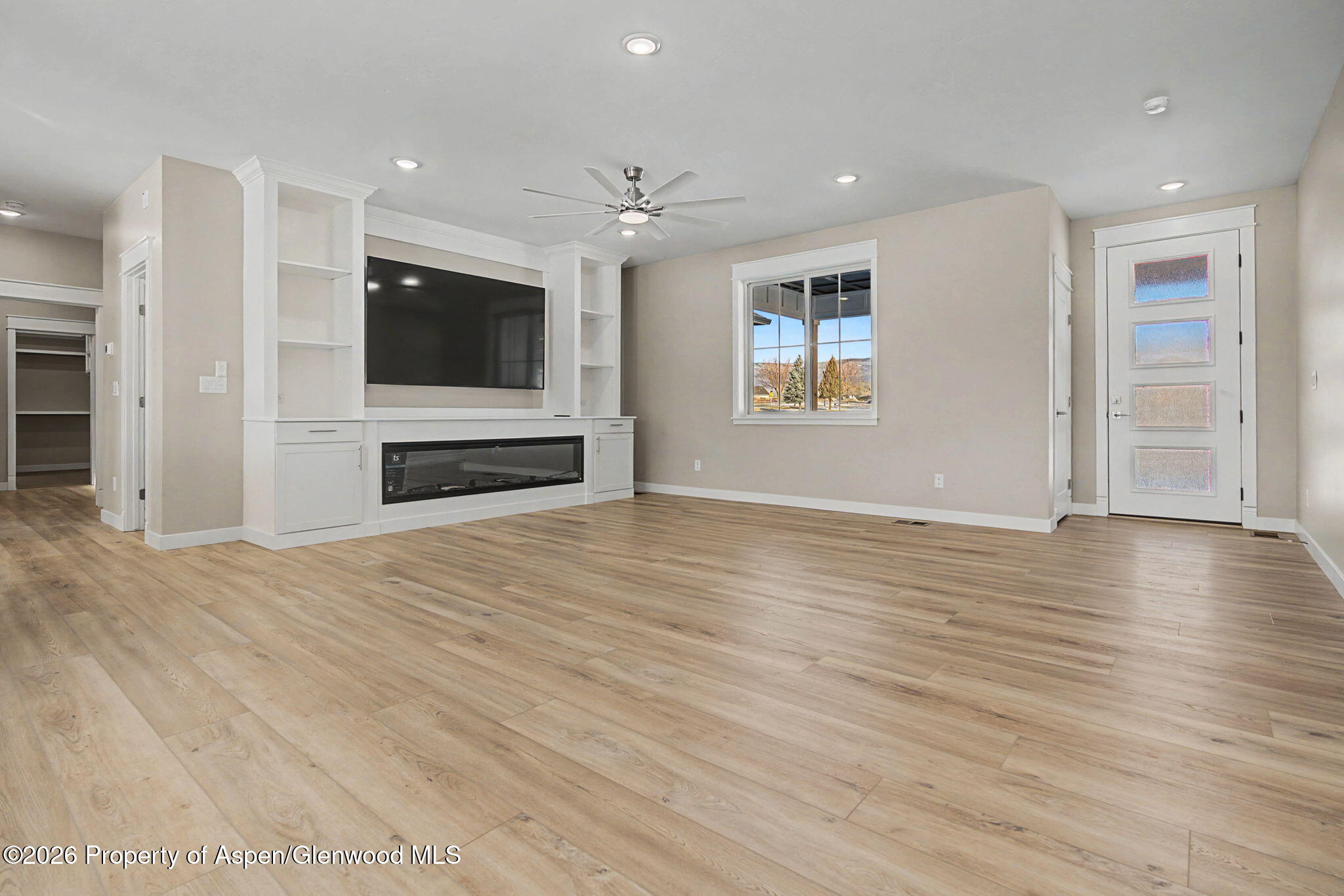 950 Se Fairway Drive Property Photo 4