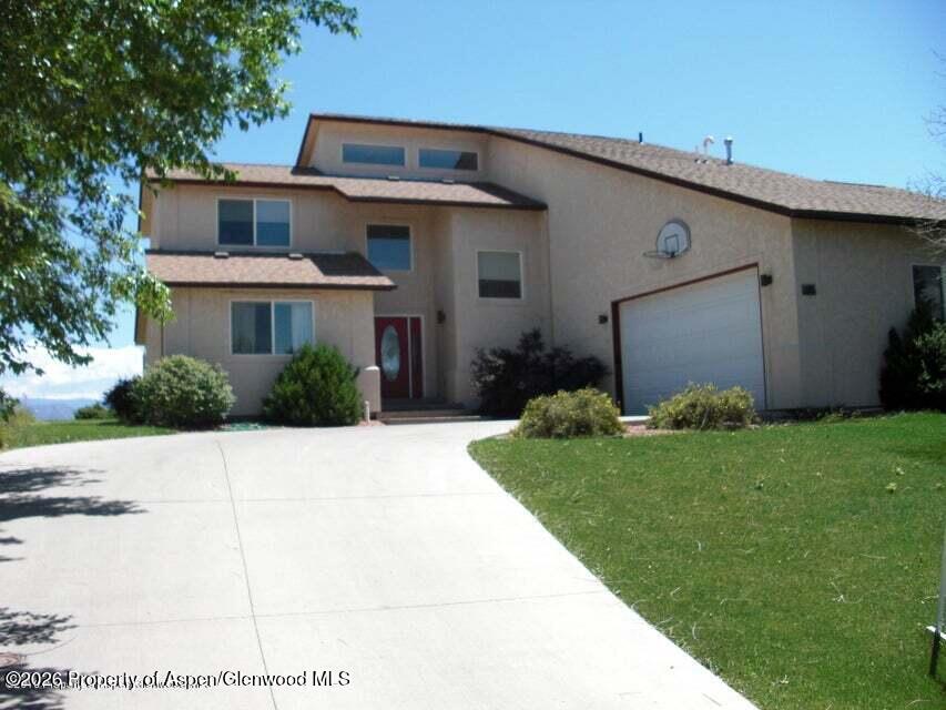 902 Hickory Drive Property Photo 1