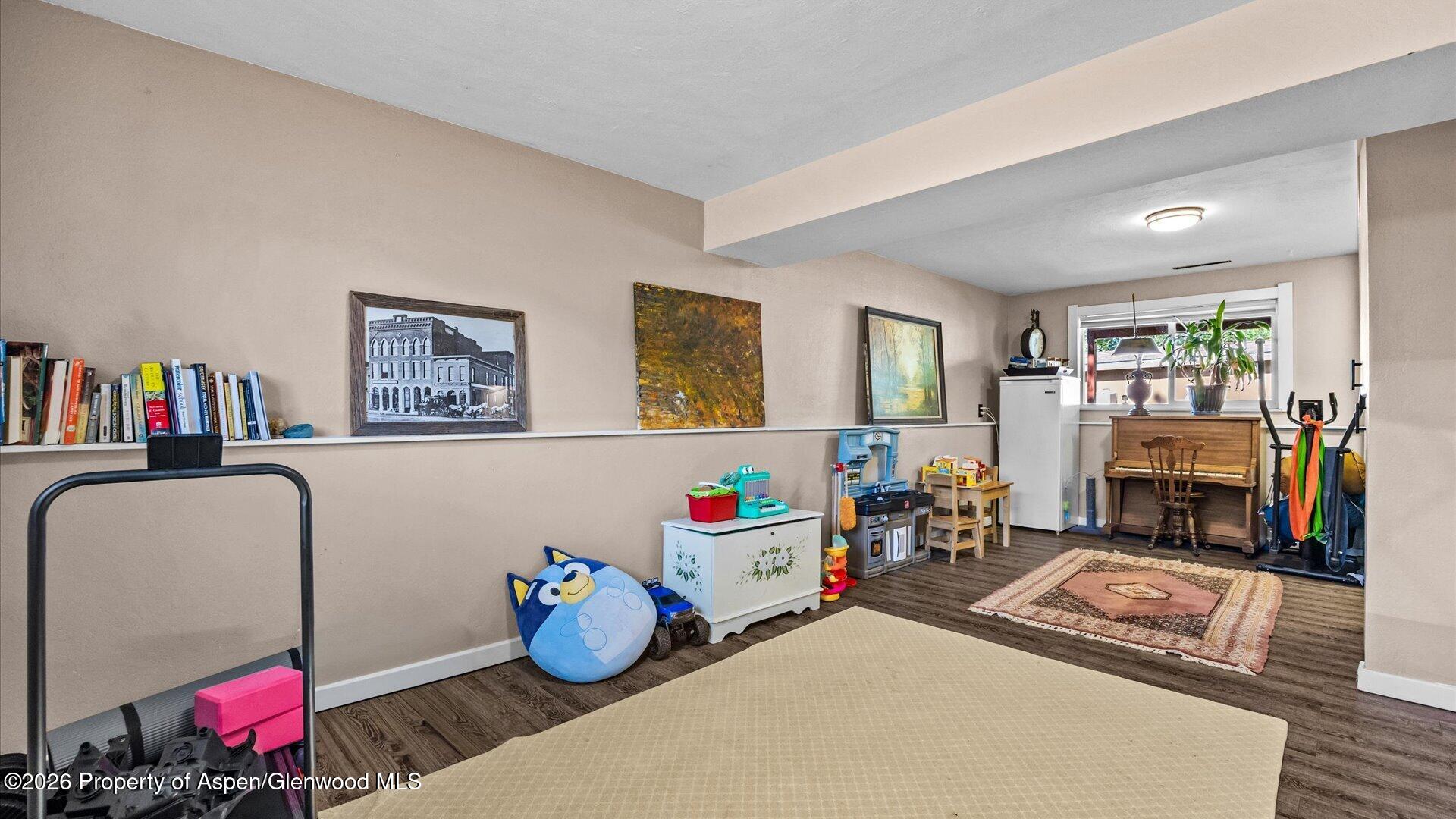 805 Munro Avenue Property Photo 12