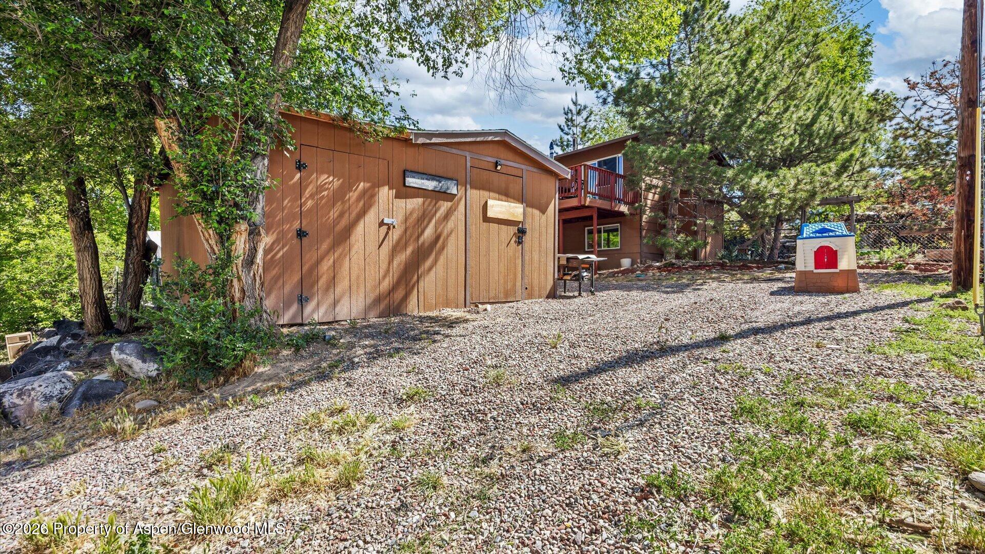 805 Munro Avenue Property Photo 29