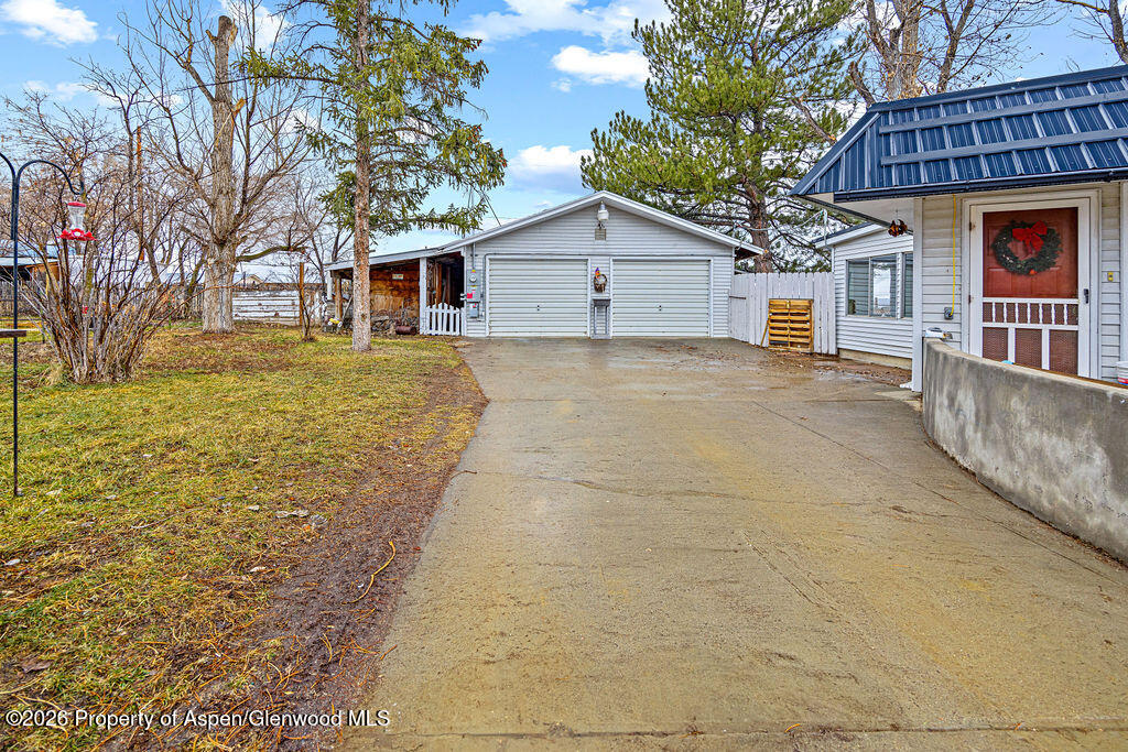 940 Wilson Street Property Photo 3