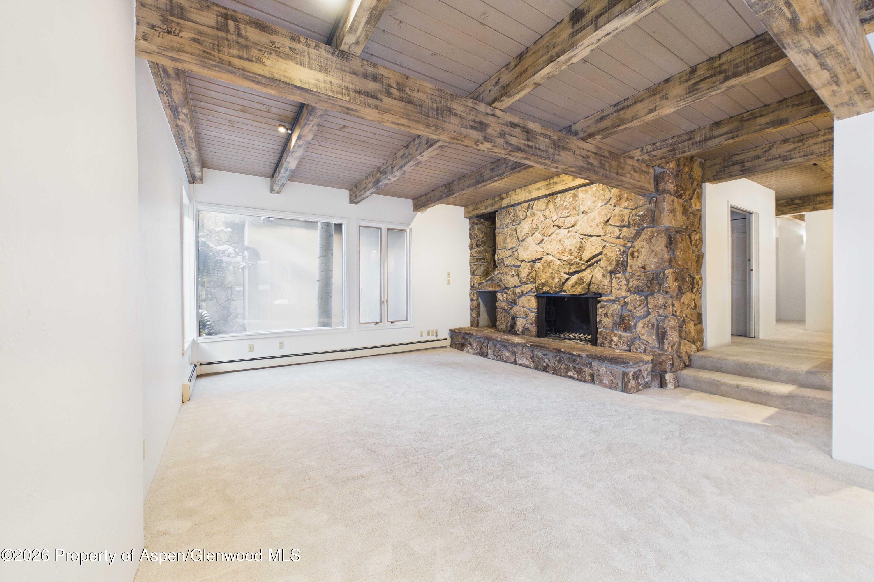 651 S Monarch Street 104 Property Photo 5