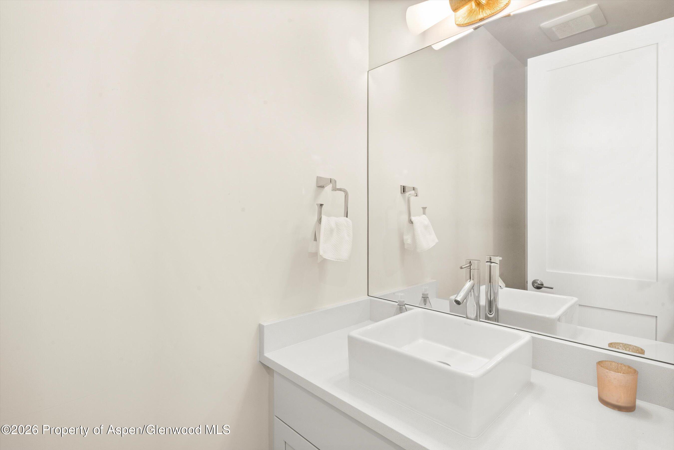 3420 Crystal Bridge Drive Property Photo 22