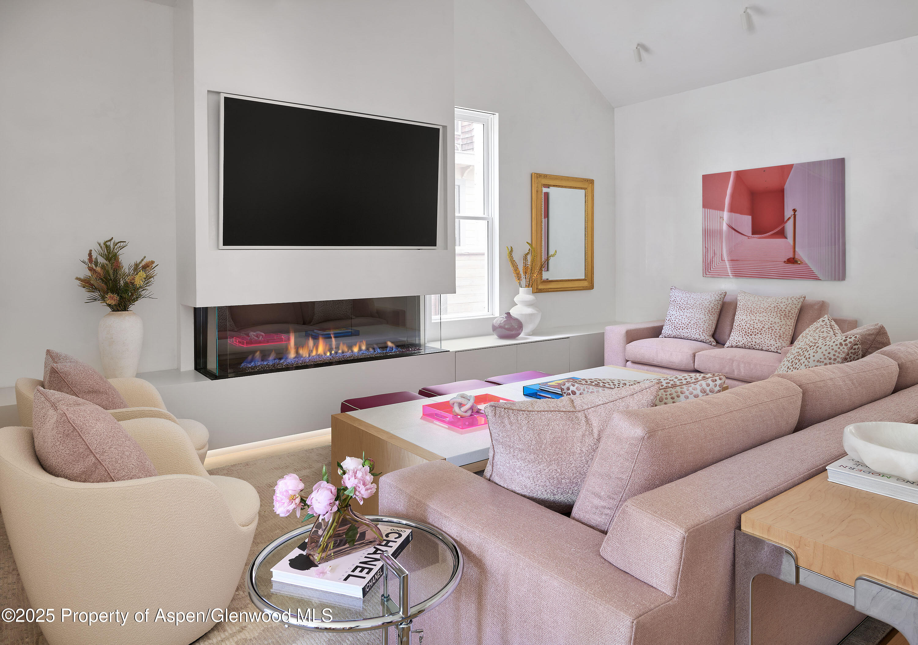 227 E Bleeker Street Property Photo 14