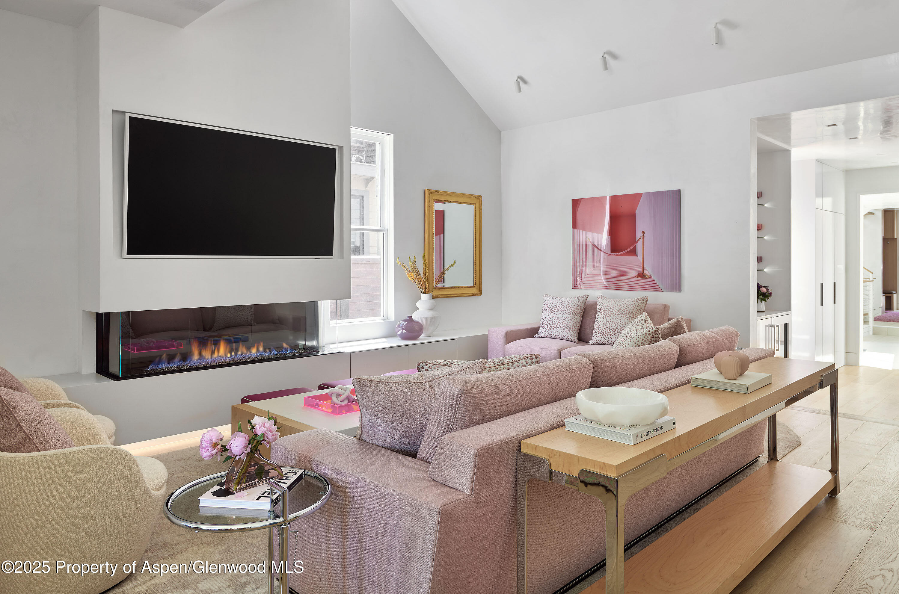 227 E Bleeker Street Property Photo 19