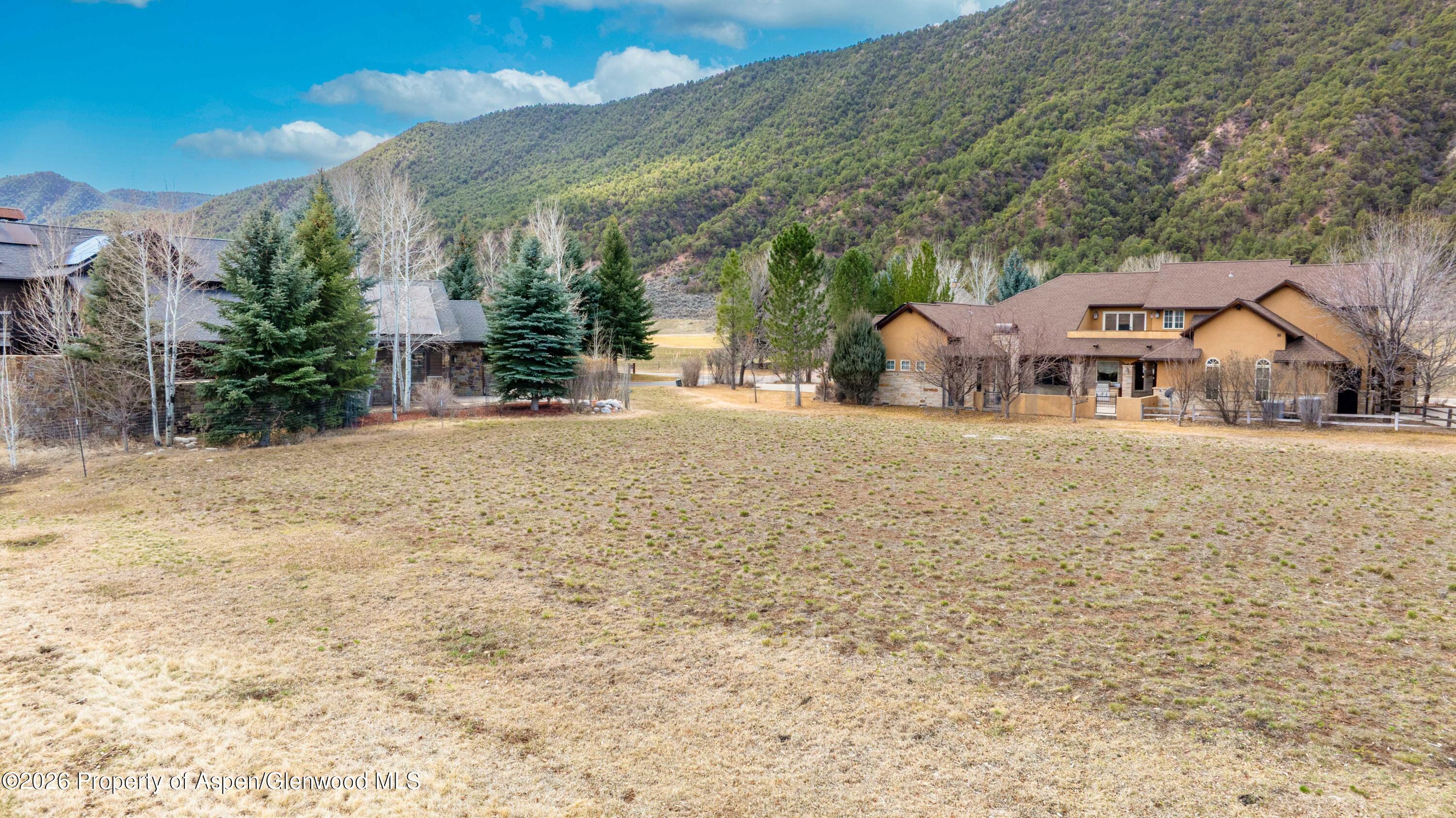 28 Spring Loop Property Photo 2