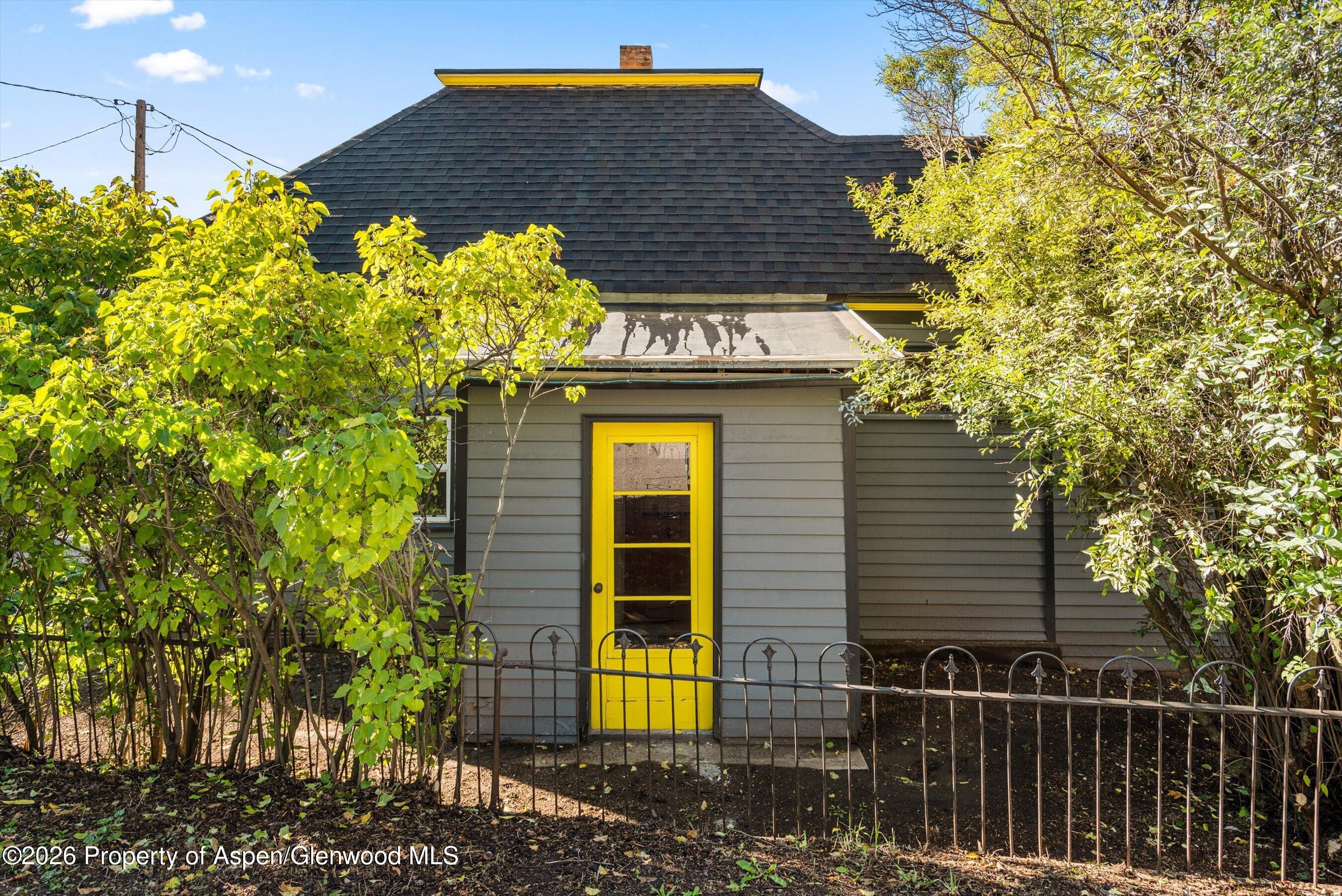 235 E Homestead Drive Property Photo 1