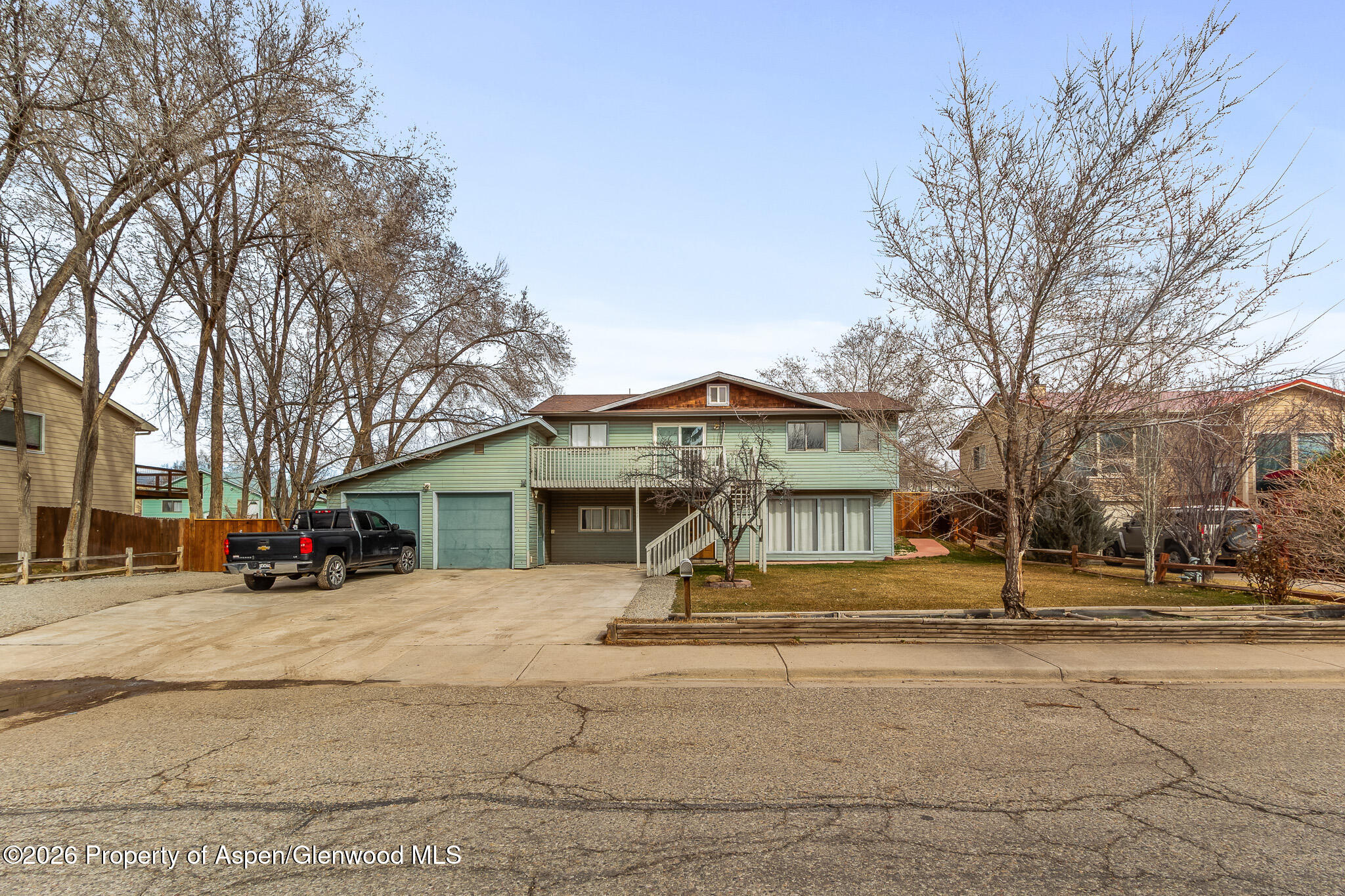 824 W 5th Street Property Photo 2