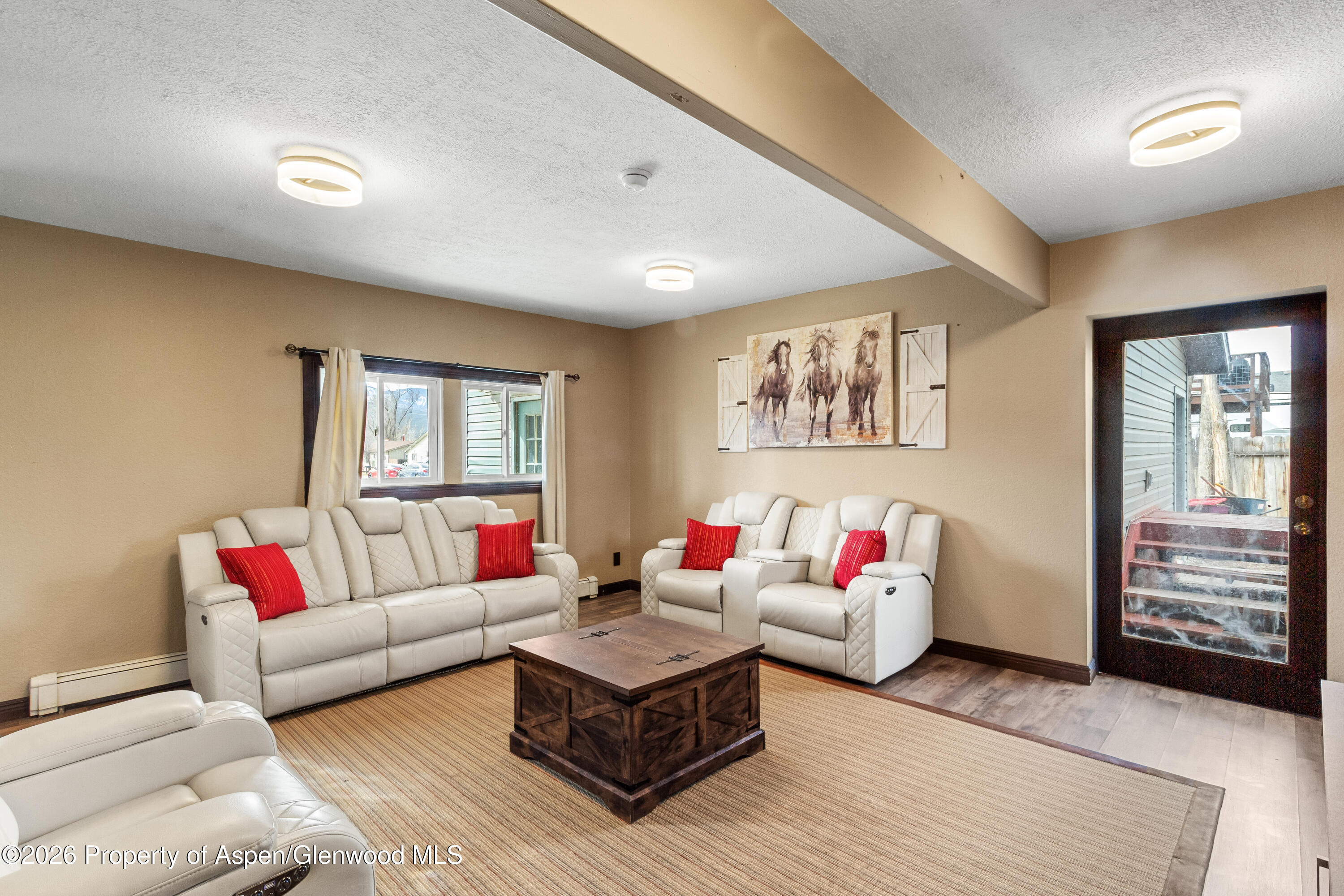 824 W 5th Street Property Photo 10