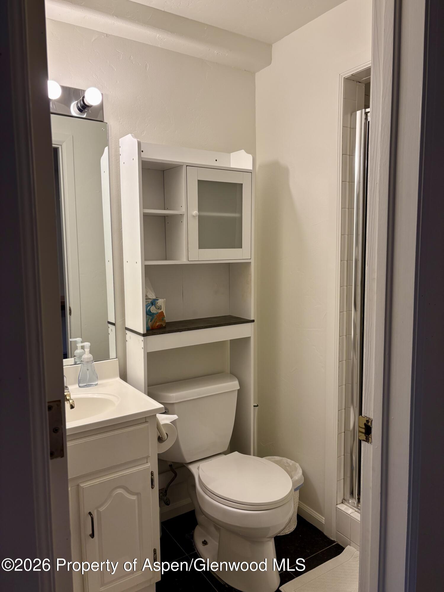 426 E Hyman Property Photo 11