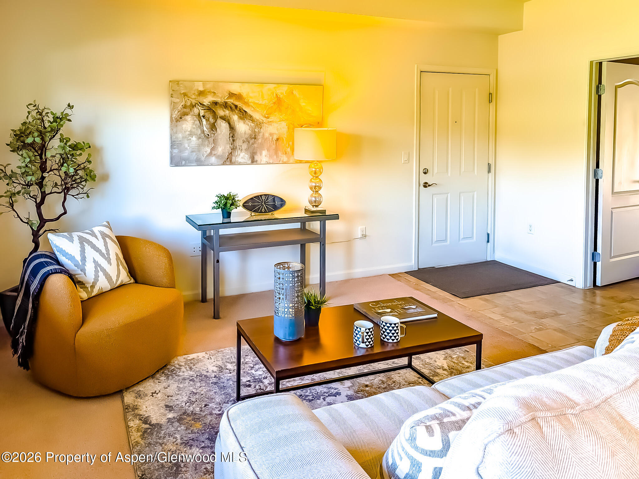 511 Riverview Drive 1404