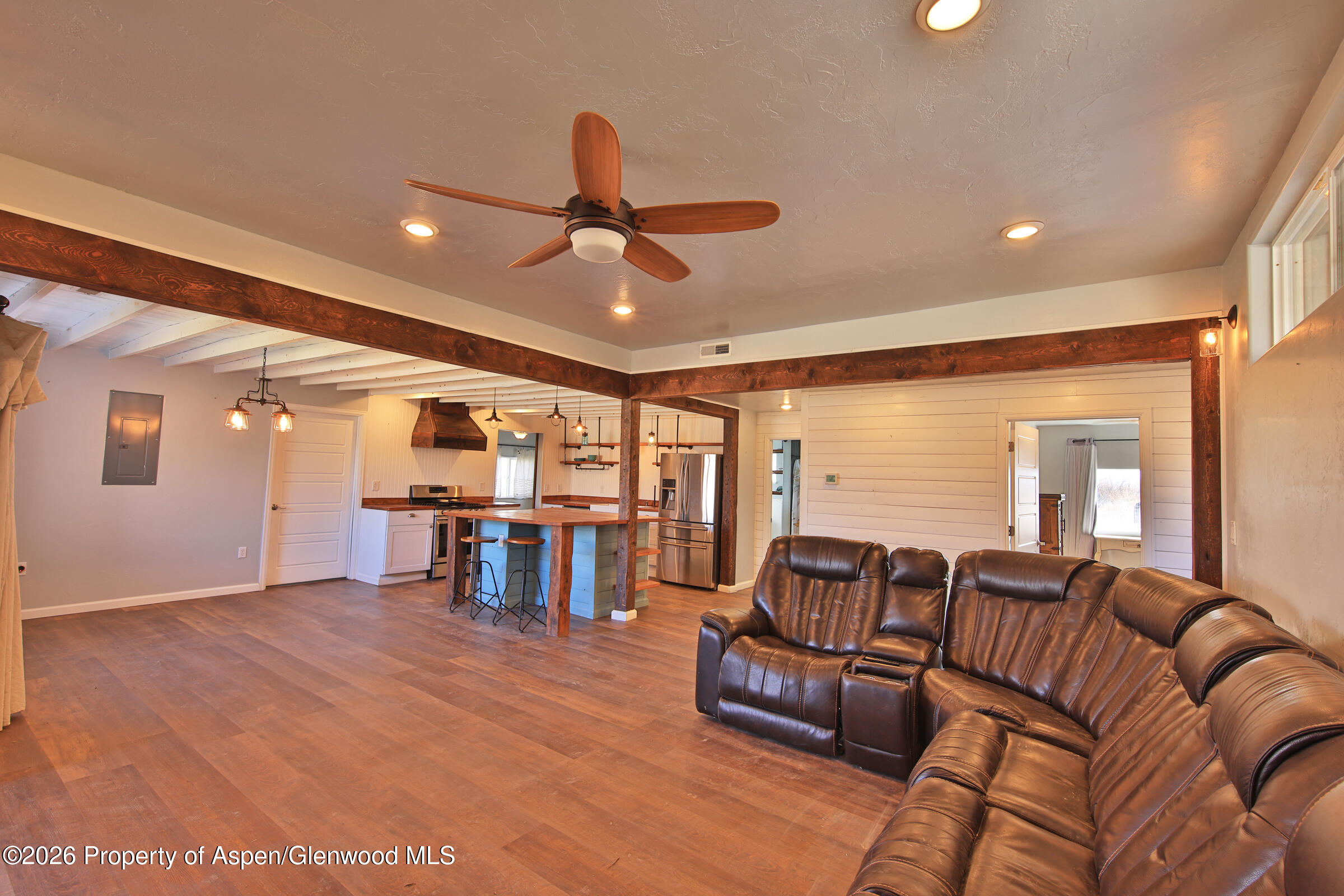 1537 19 Road Property Photo 7